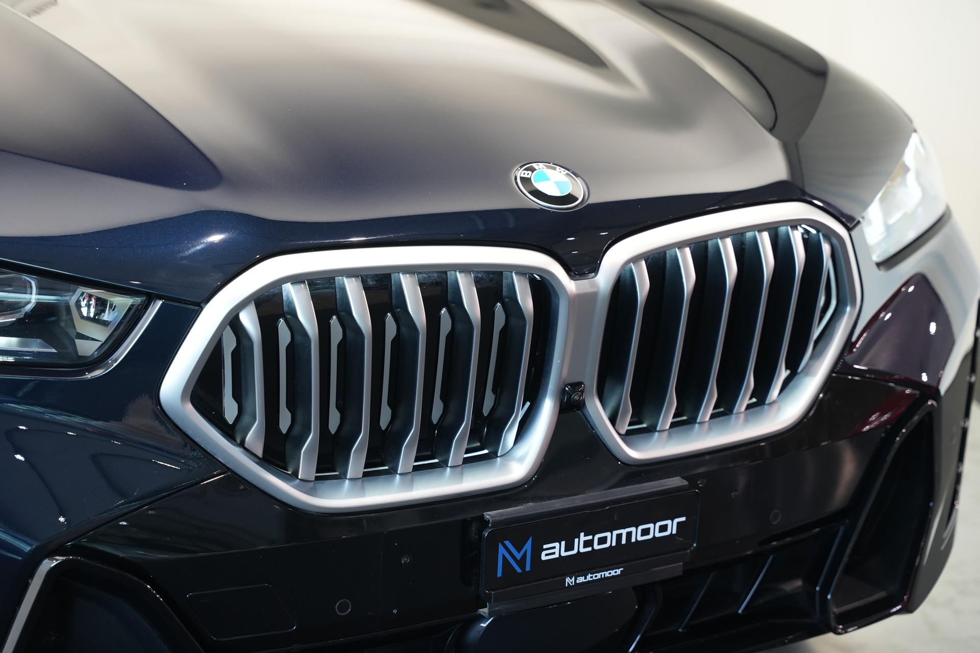 BMW X6 xDrive 48V 40d M Sport Steptronic *Integral Lenkung* *AHK* *Iconic Glow*-image-54