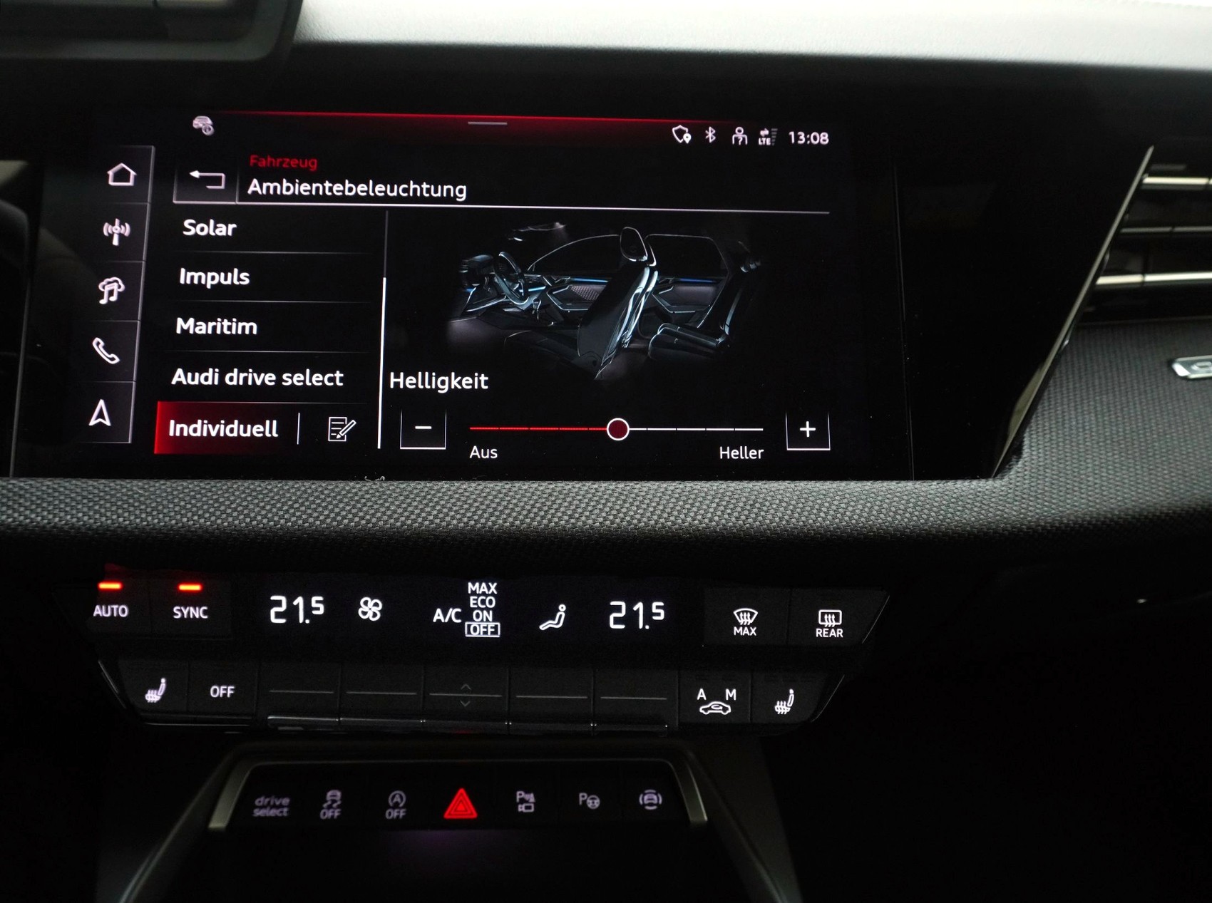 AUDI S3 Sportback 2.0 T FSI quattro S-Tronic-image-19