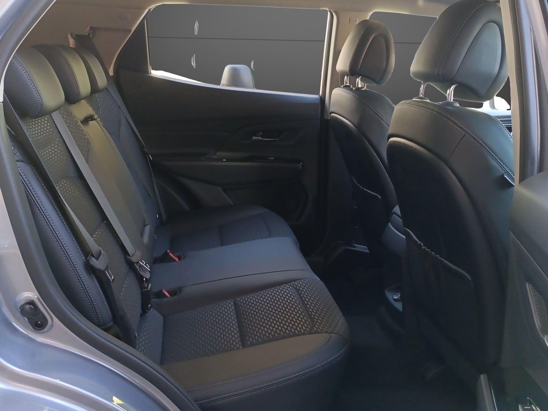KGM-SsangYong Korando 1.5 T GDI Steel 4WD Automat-image-16