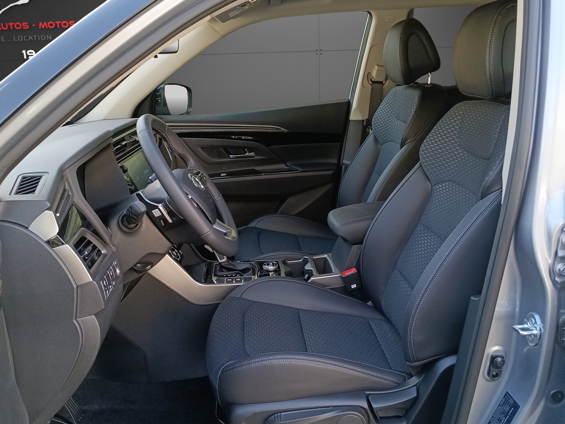 KGM-SsangYong Korando 1.5 T GDI Steel 4WD Automat-image-12