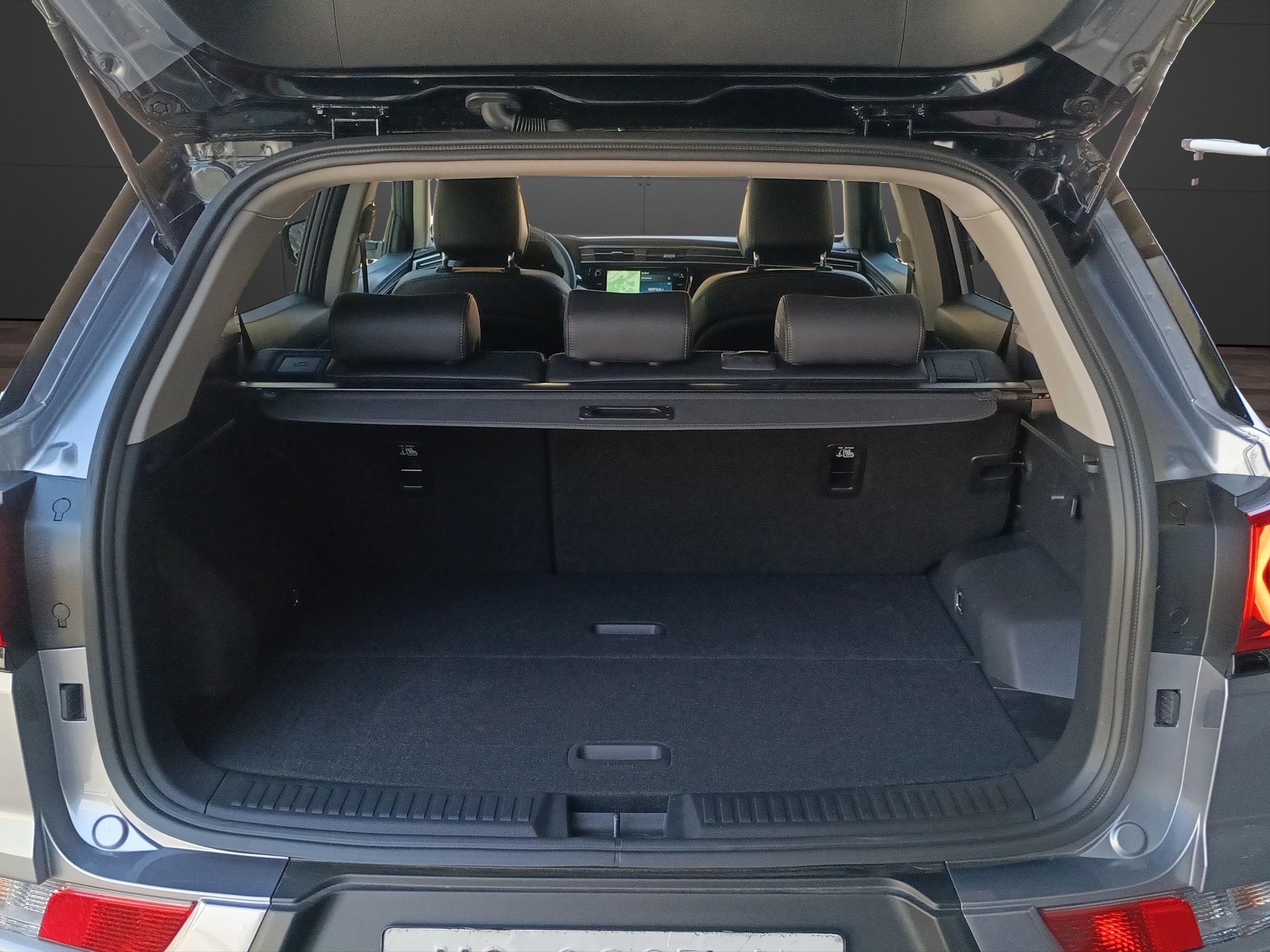 KGM-SsangYong Korando 1.5 T GDI Steel 4WD Automat-image-17