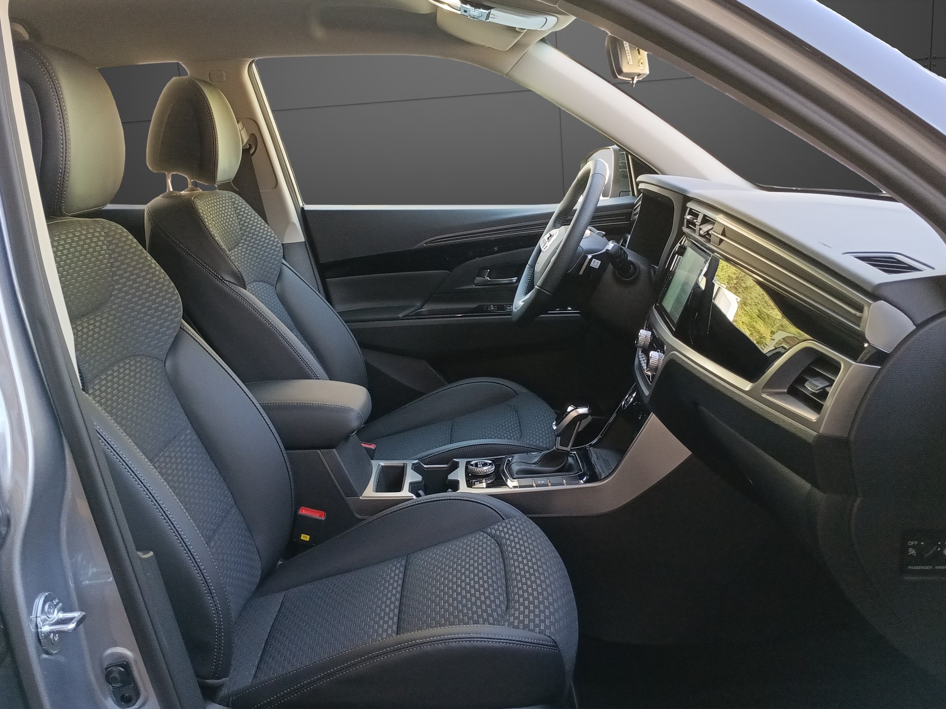 KGM-SsangYong Korando 1.5 T GDI Steel 4WD Automat-image-15