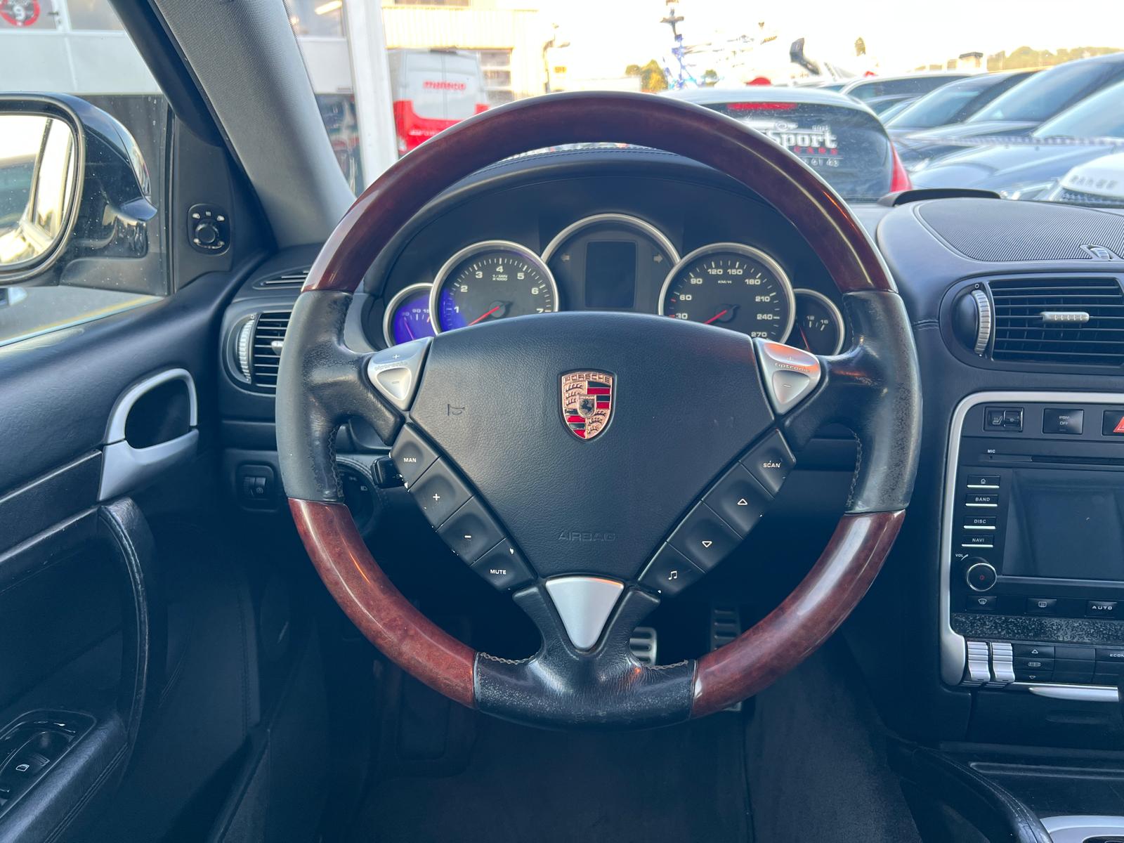 PORSCHE Cayenne S Automatique-image-9