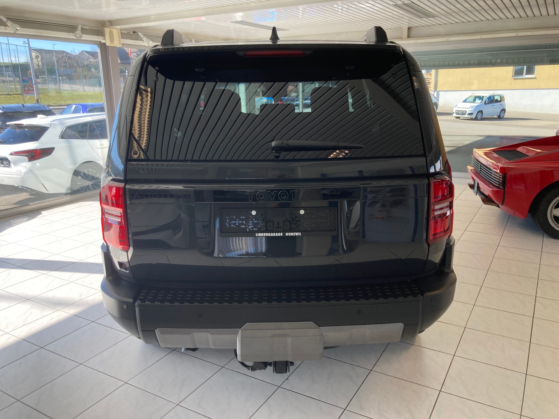TOYOTA Land Cruiser 2.8TD Style-image-4