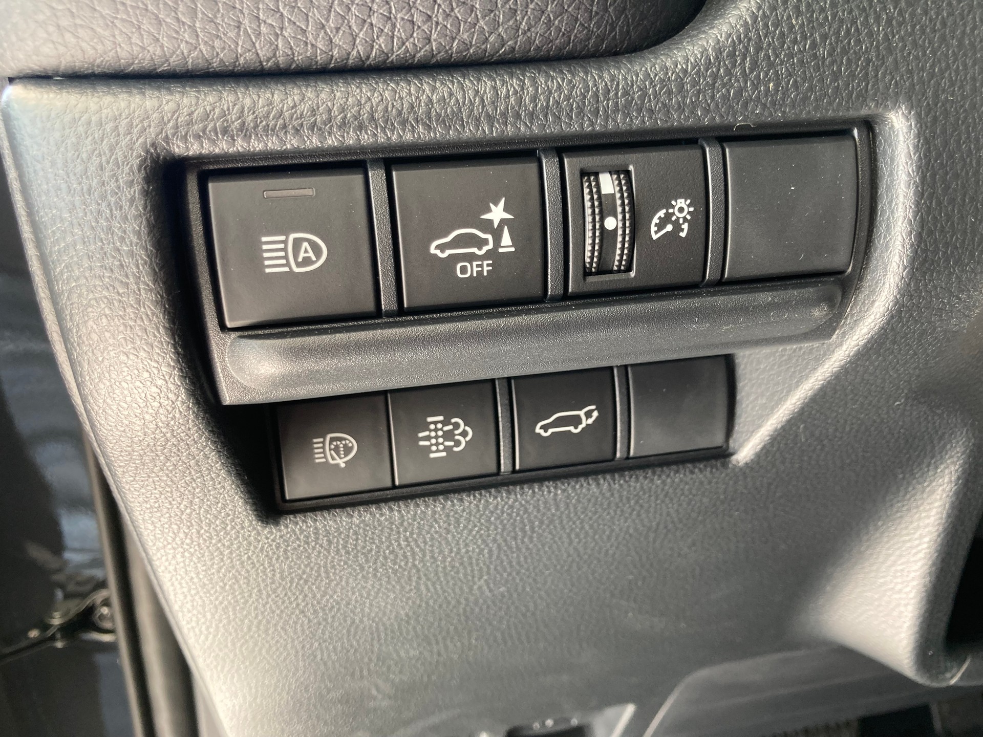 TOYOTA Land Cruiser 2.8TD Style-image-12