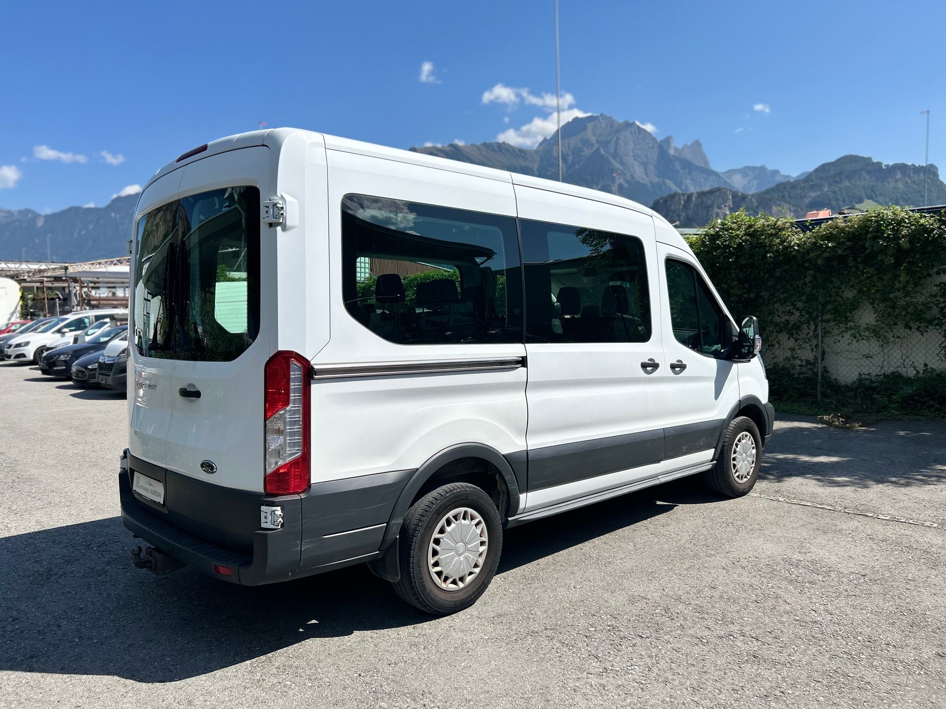 FORD Transit Combi 350 L2 Trend 4WD-image-3