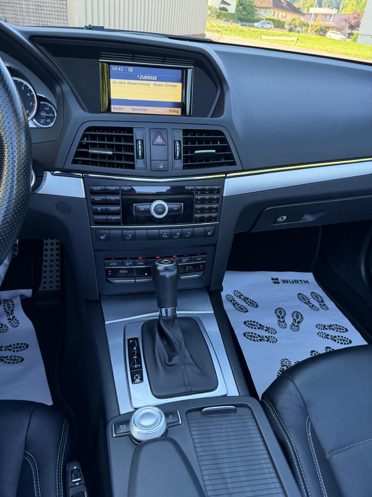 MERCEDES-BENZ E 250 CGI BlueEfficiency 7G-Tronic-image-14