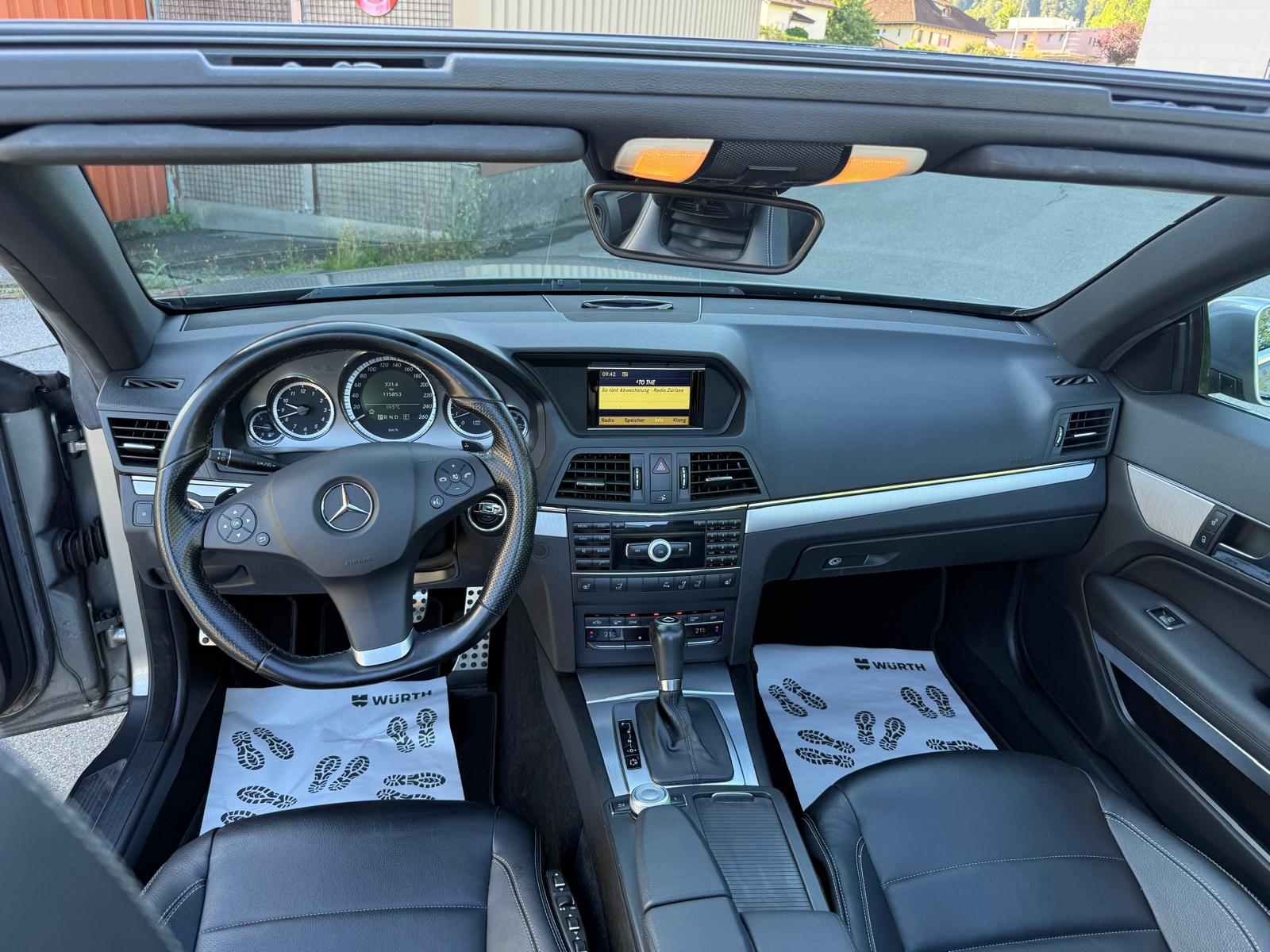 MERCEDES-BENZ E 250 CGI BlueEfficiency 7G-Tronic-image-12