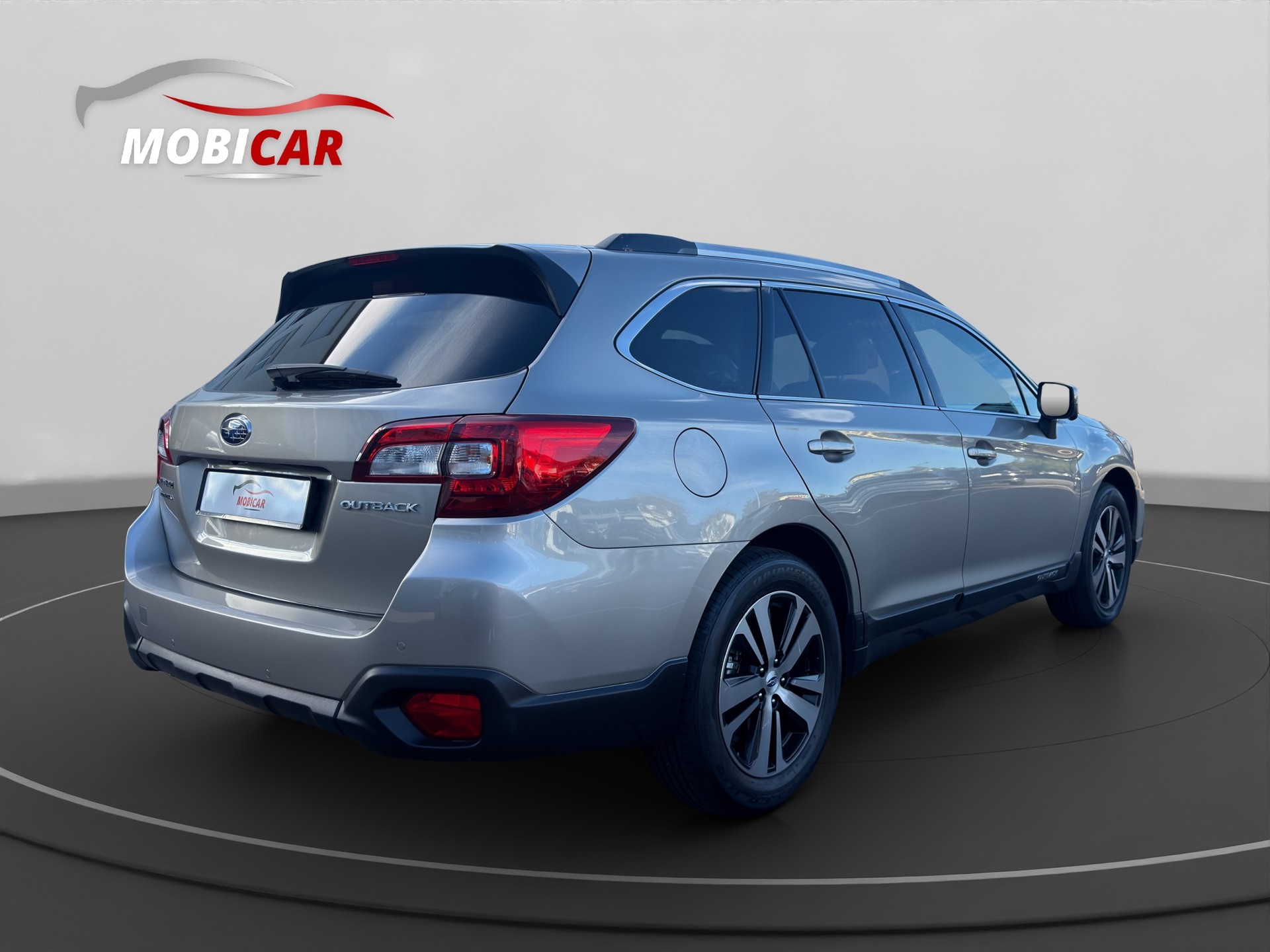SUBARU Outback 2.5i Luxury AWD Lineartronic-image-4