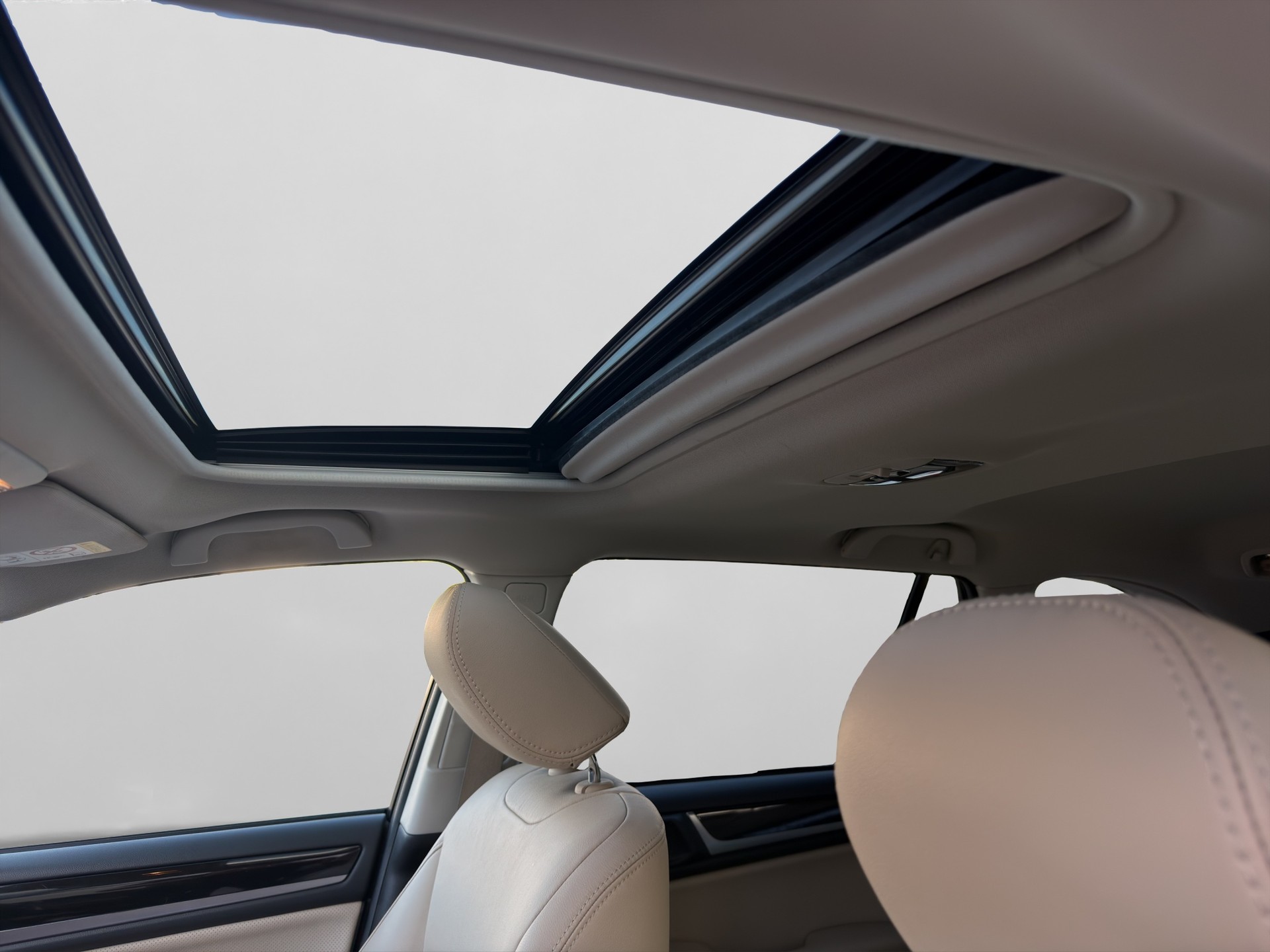 SUBARU Outback 2.5i Luxury AWD Lineartronic-image-13