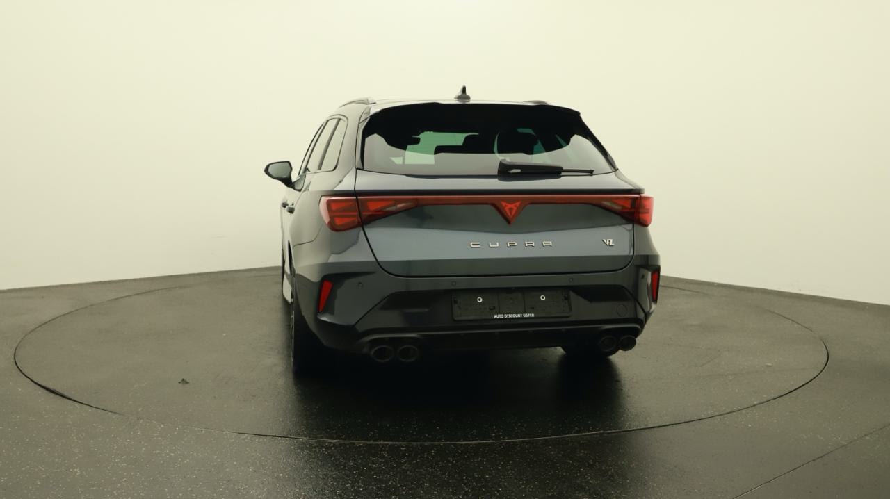 CUPRA LEON ST 2.0 TSI VZ Black Edition-image-3