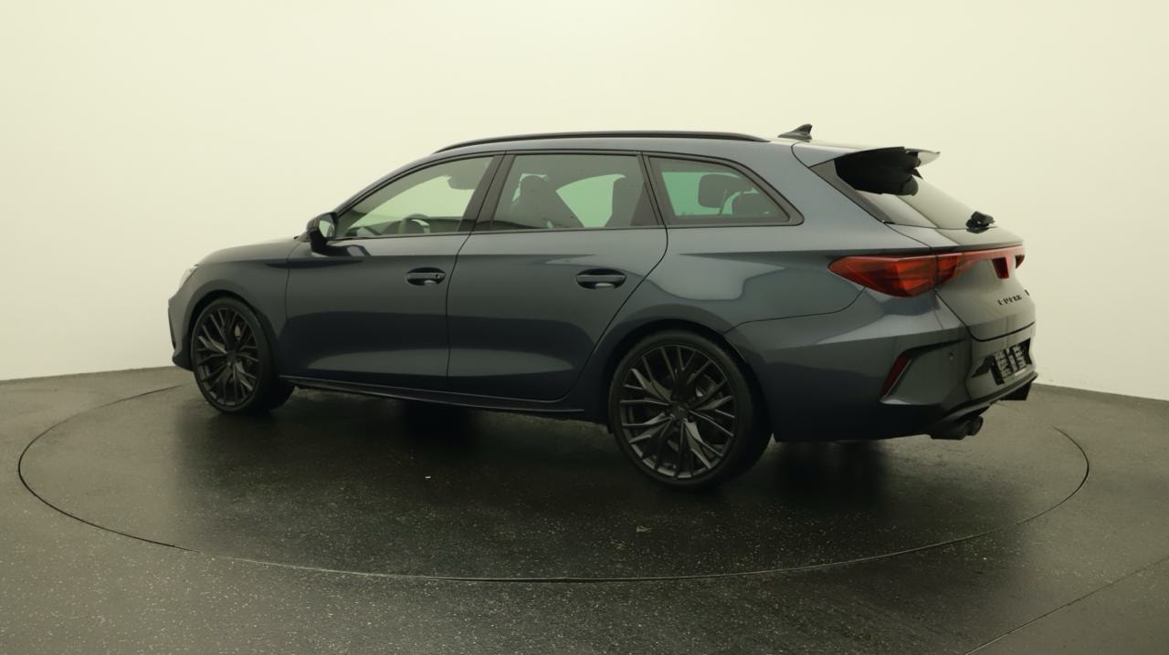CUPRA LEON ST 2.0 TSI VZ Black Edition-image-2