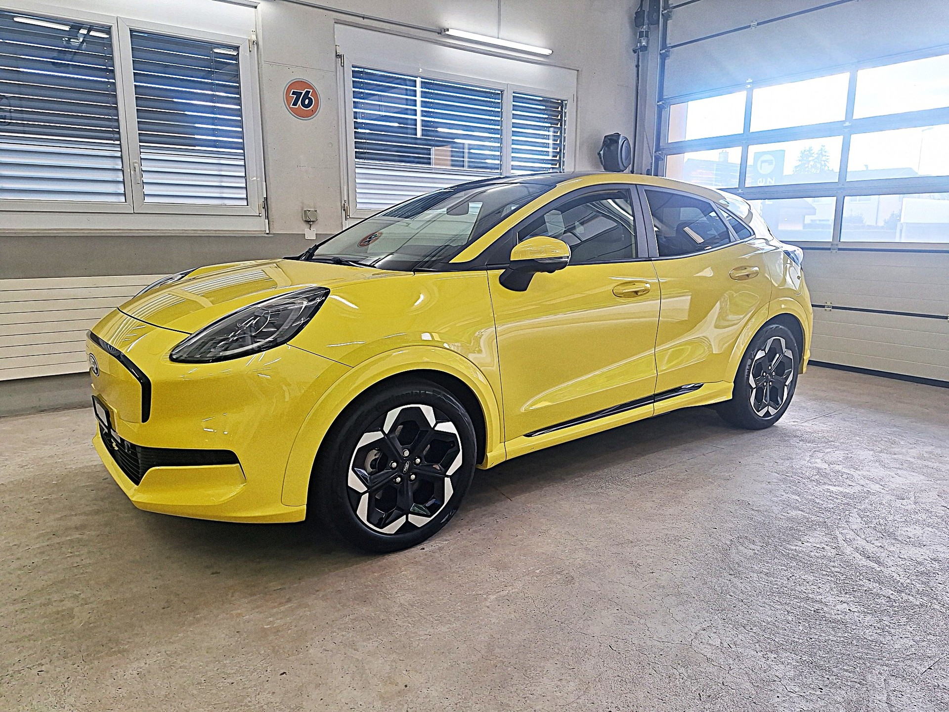 FORD Puma Elektro 46kWh Premium⚡CH-Fahrzeug mit Herstellergarantie bis Mai 2028 & Vollausstattung⚡-image-0