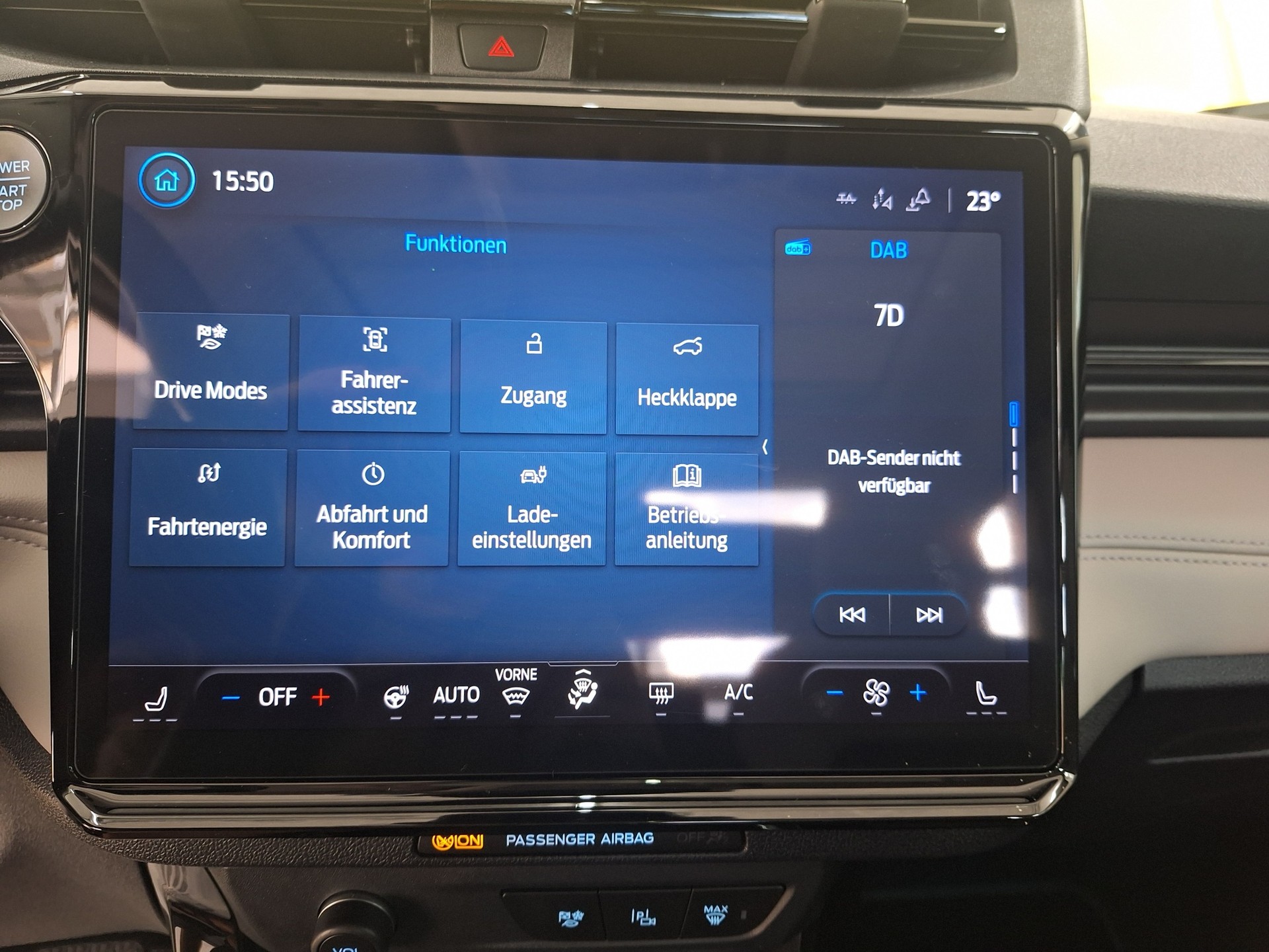 FORD Puma Elektro 46kWh Premium⚡CH-Fahrzeug mit Herstellergarantie bis Mai 2028 & Vollausstattung⚡-image-9