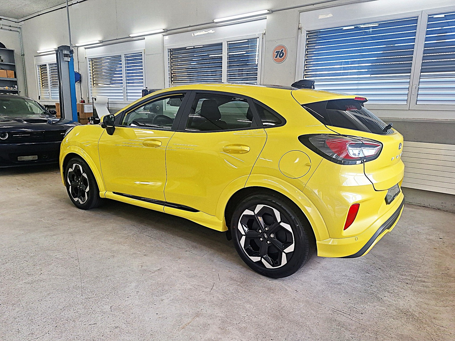 FORD Puma Elektro 46kWh Premium⚡CH-Fahrzeug mit Herstellergarantie bis Mai 2028 & Vollausstattung⚡-image-5