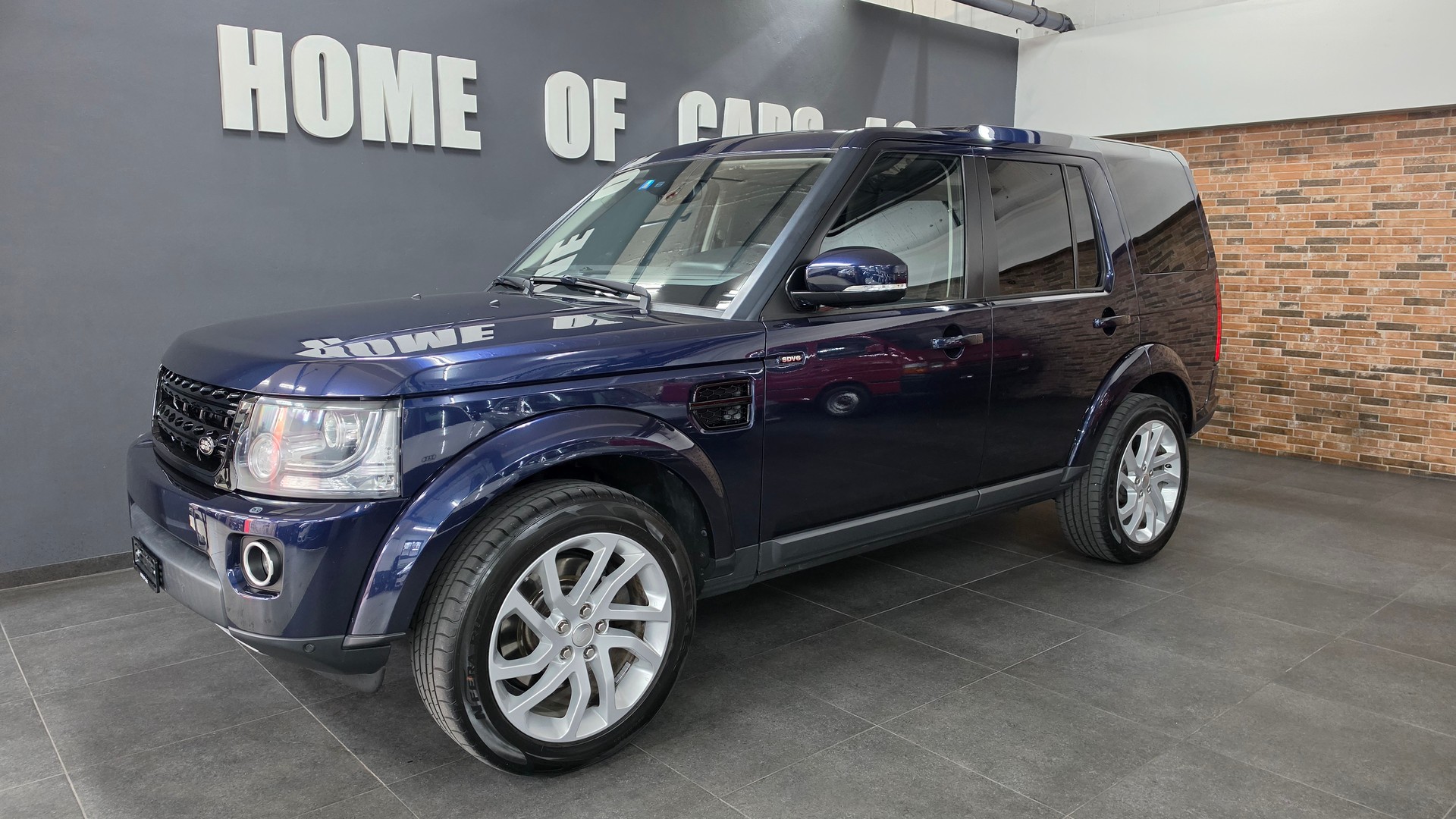 LAND ROVER Discovery 3.0 SDV6 HSE Automatic-image-4