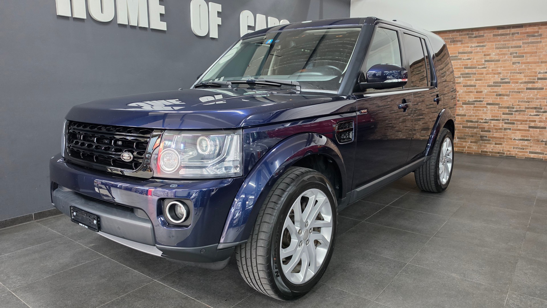 LAND ROVER Discovery 3.0 SDV6 HSE Automatic-image-2