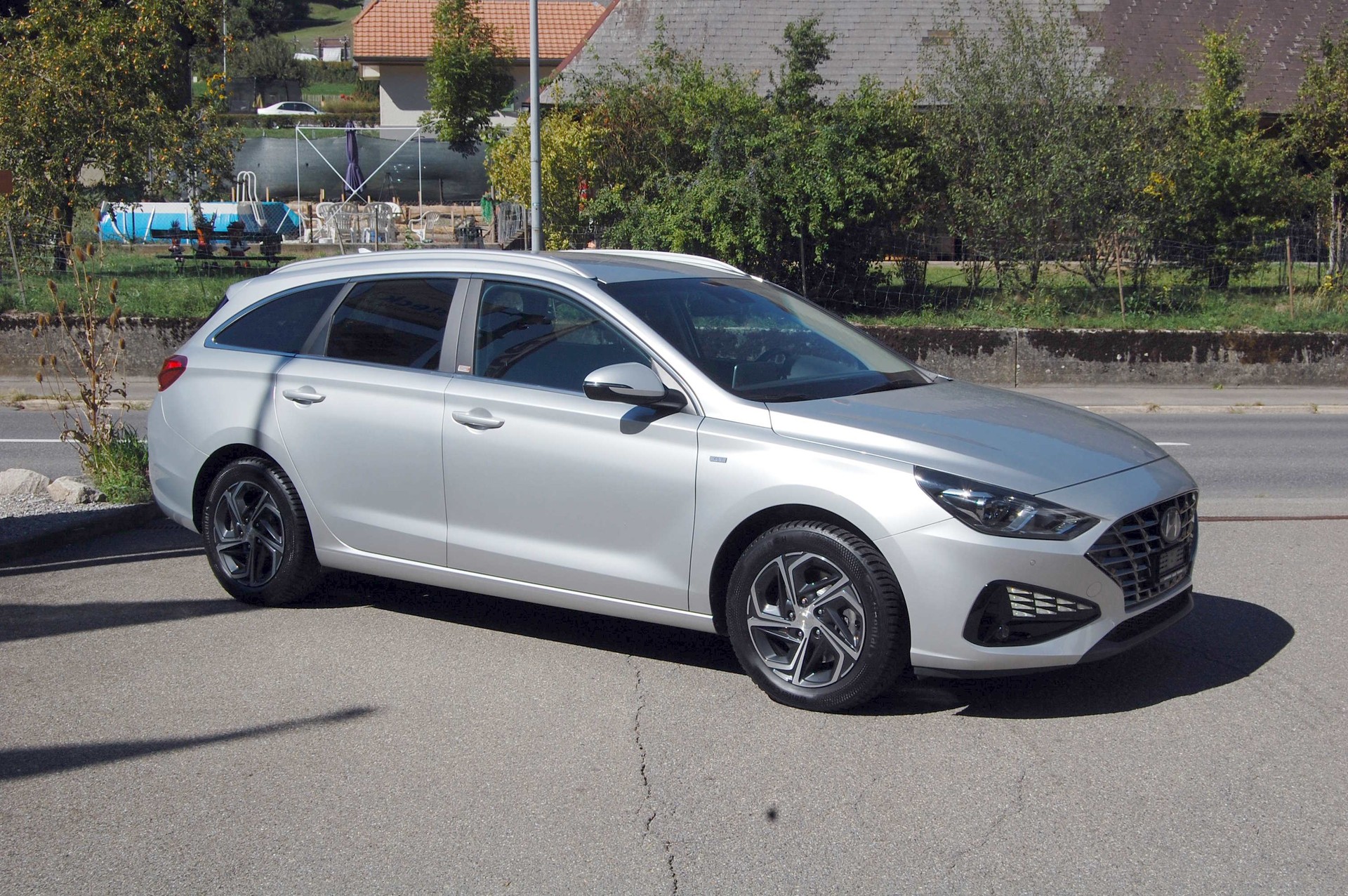 HYUNDAI i30 Wagon 1.5 T-GDi Amplia 48V MH DCT-image-3