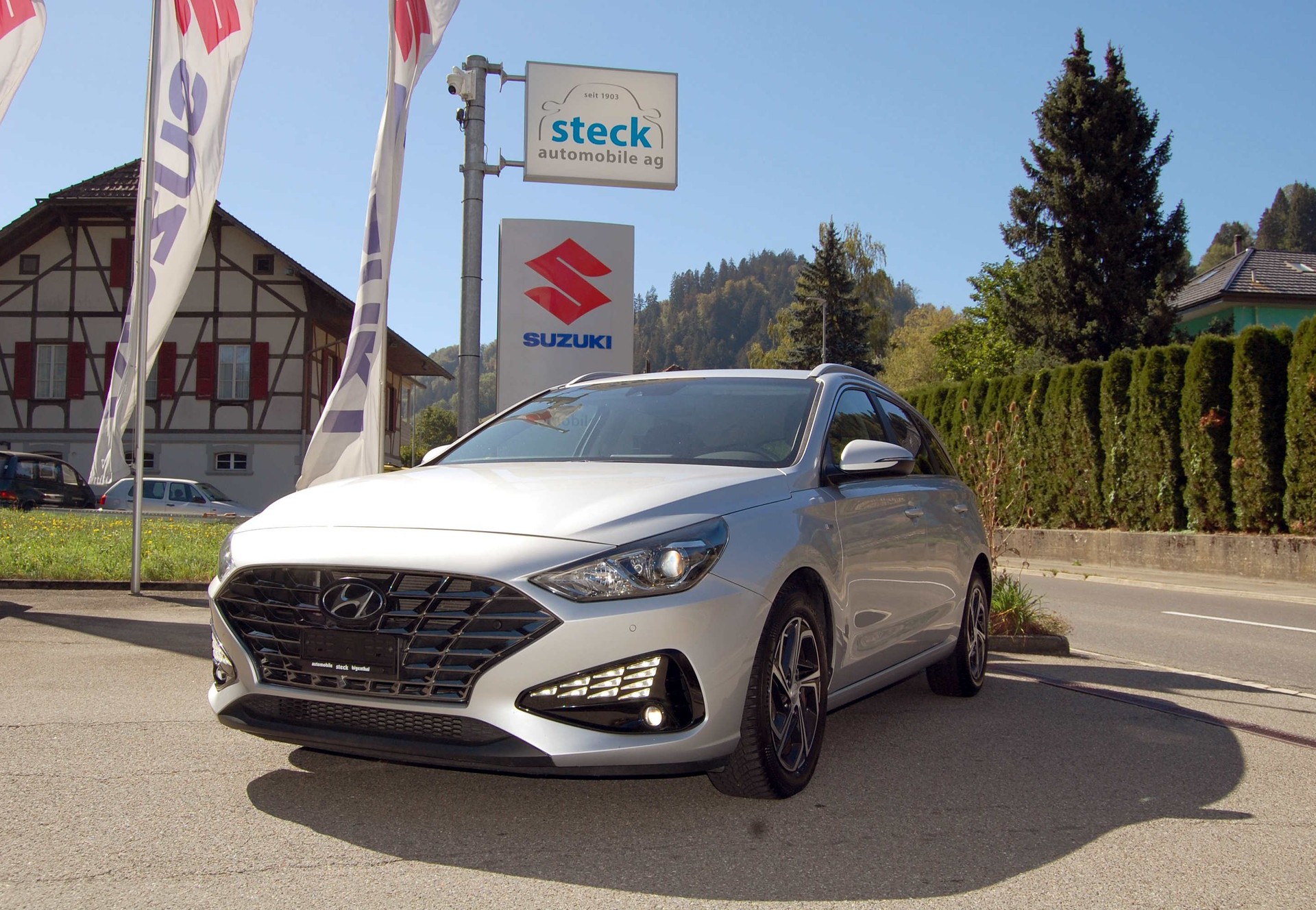 HYUNDAI i30 Wagon 1.5 T-GDi Amplia 48V MH DCT-image-0