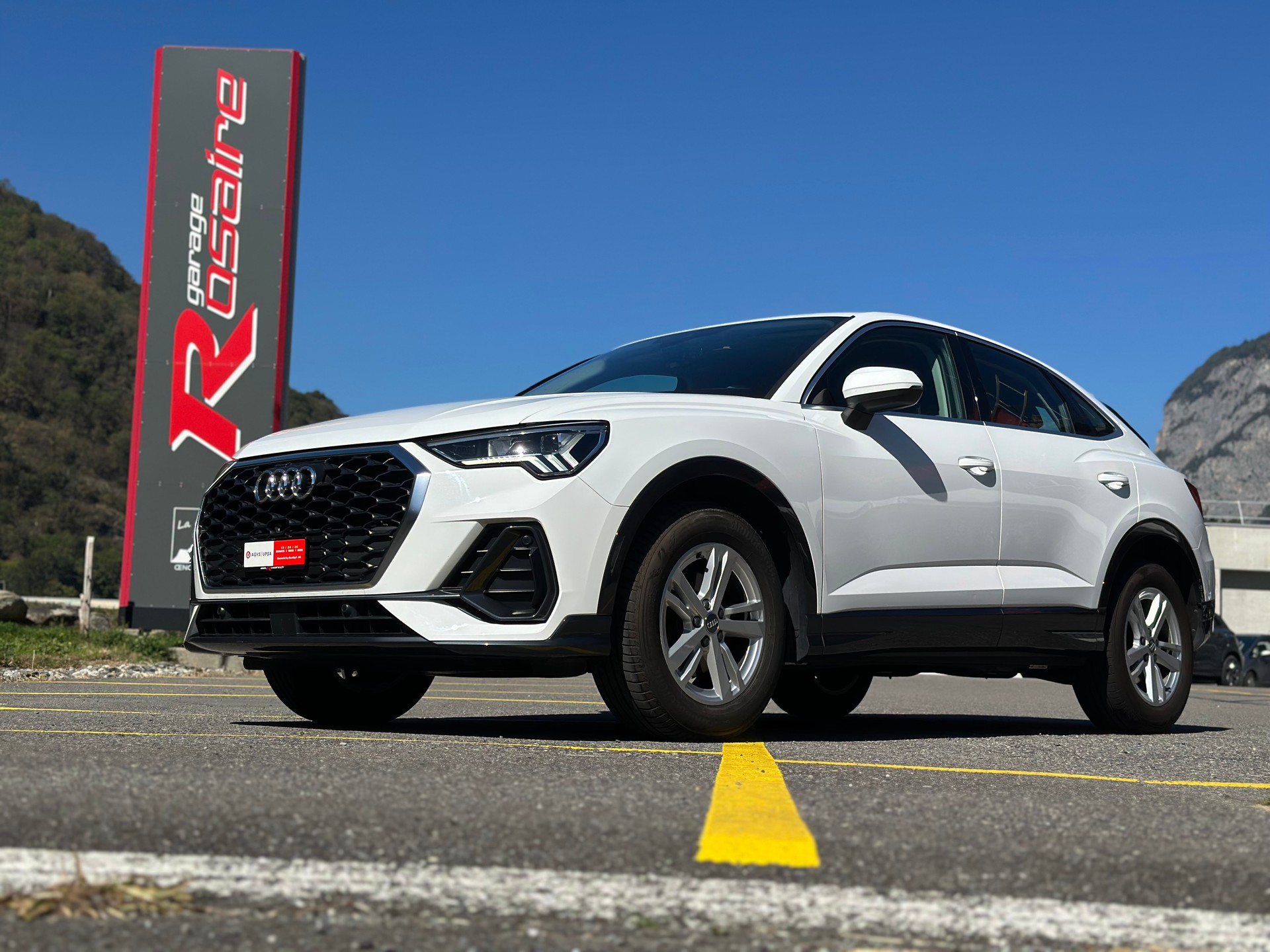 AUDI Q3 Sportback 35 TFSI Attraction S-tronic-image-1
