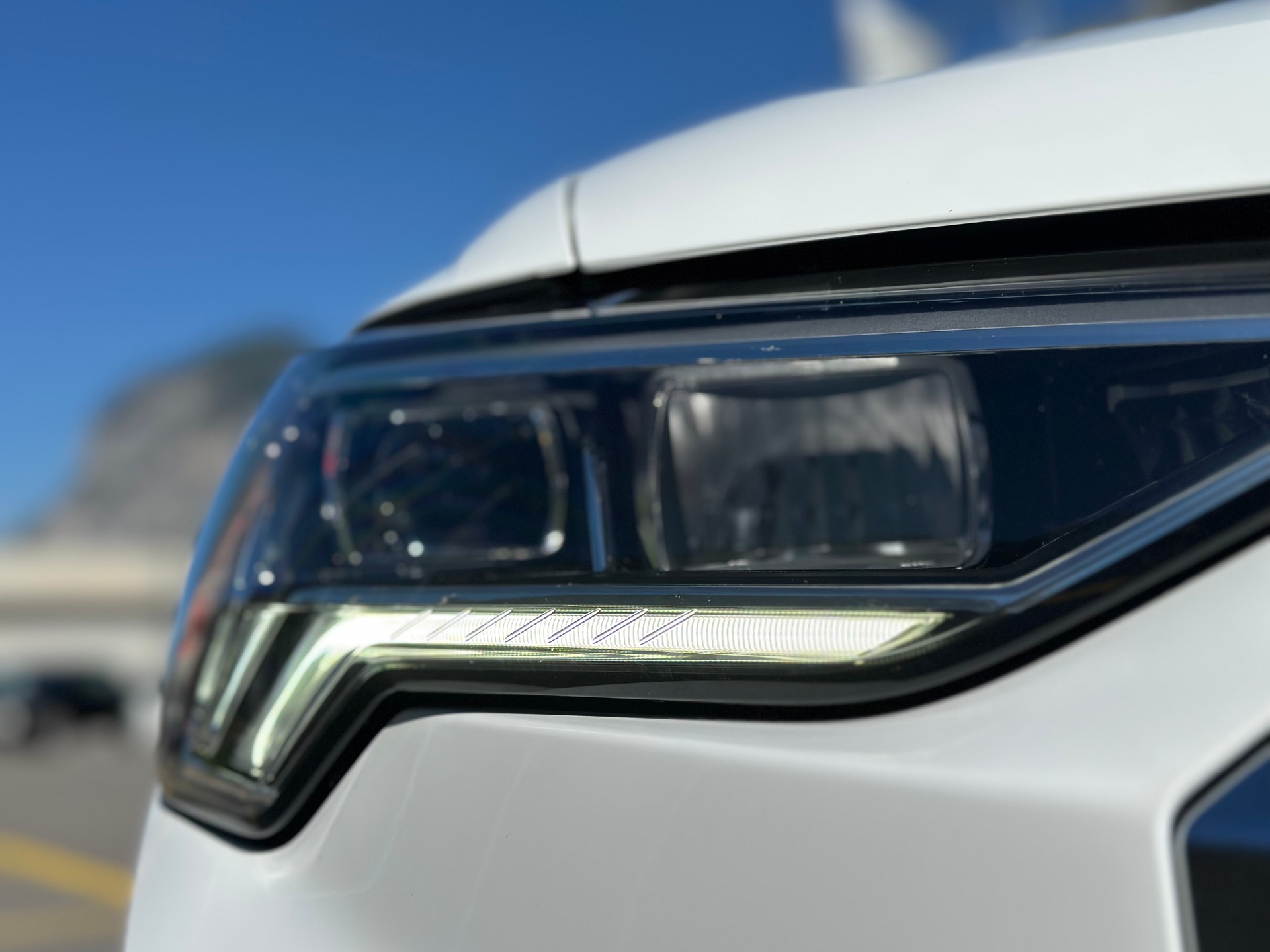 AUDI Q3 Sportback 35 TFSI Attraction S-tronic-image-6