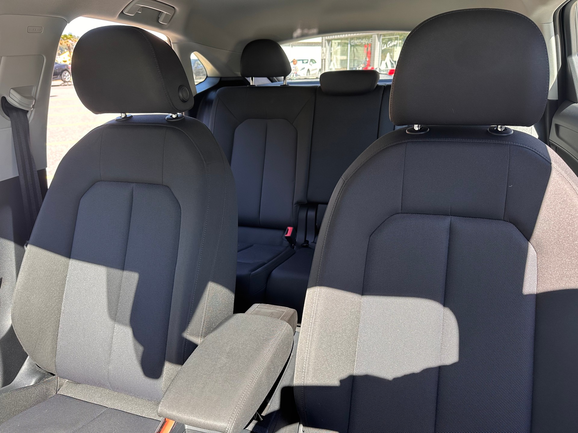 AUDI Q3 Sportback 35 TFSI Attraction S-tronic-image-12