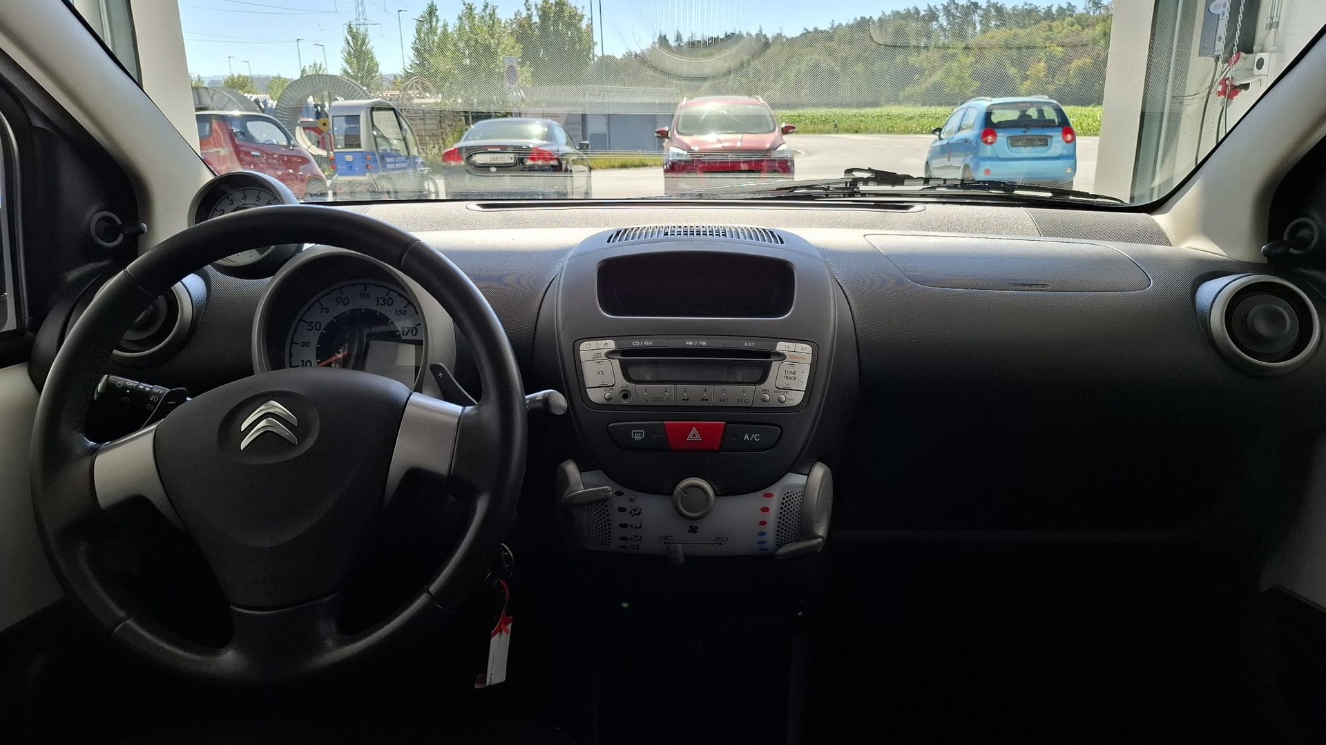 CITROEN C1 1.0i Séduction EGS-image-6