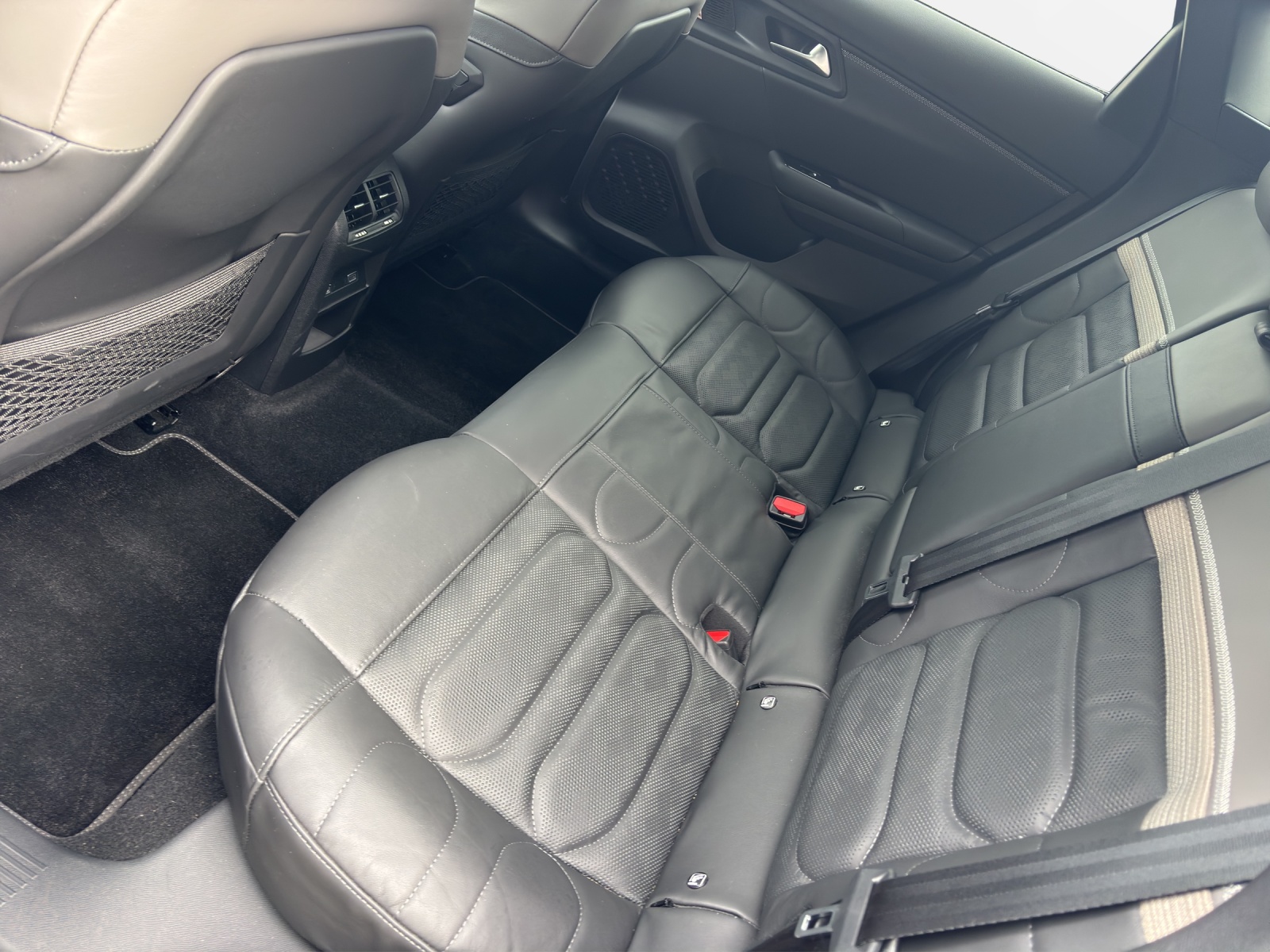 CITROEN C5 X 1.6 Plug-in Hybrid Shine-image-14