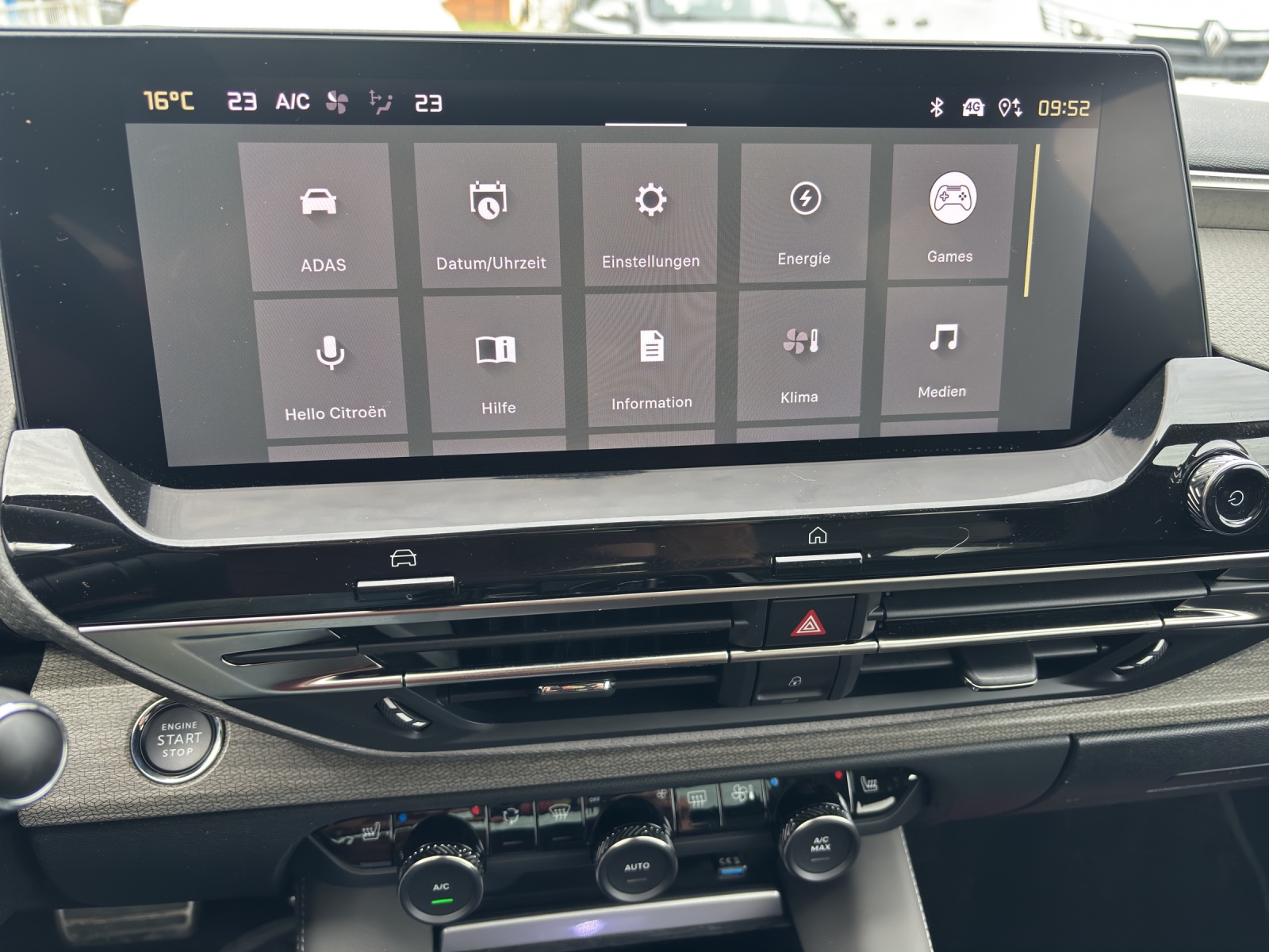 CITROEN C5 X 1.6 Plug-in Hybrid Shine-image-12