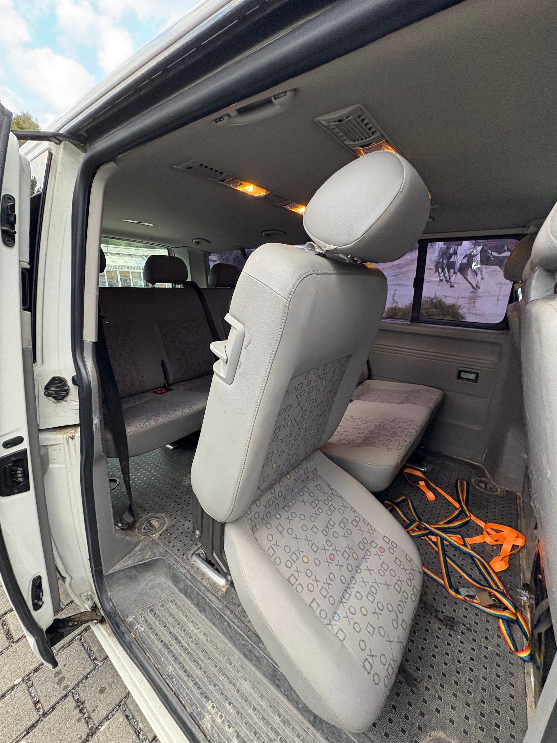 VW T5 Caravelle Comfort 2.5TDI PD 4M-image-12