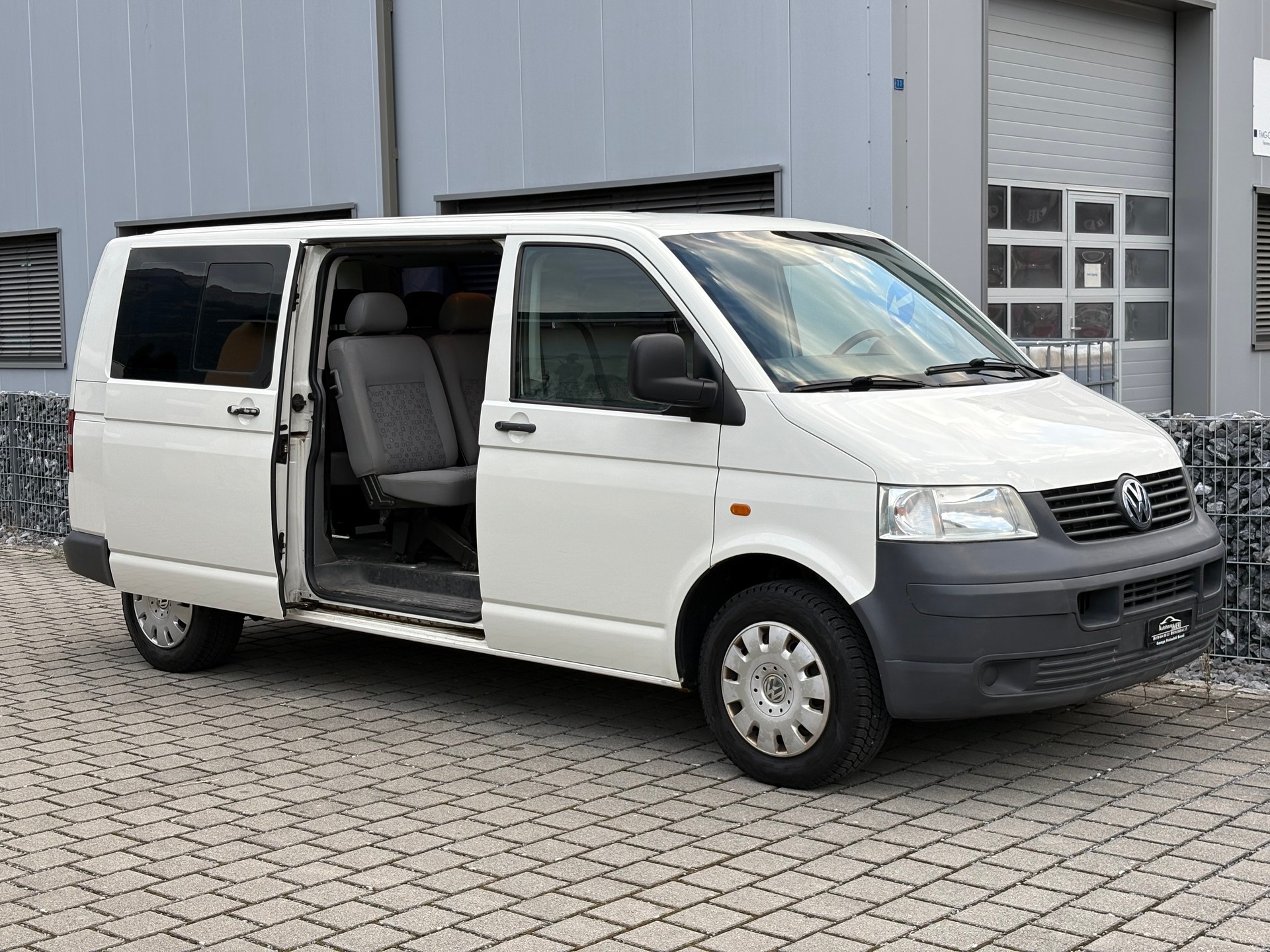 VW T5 Caravelle Comfort 2.5TDI PD 4M-image-14