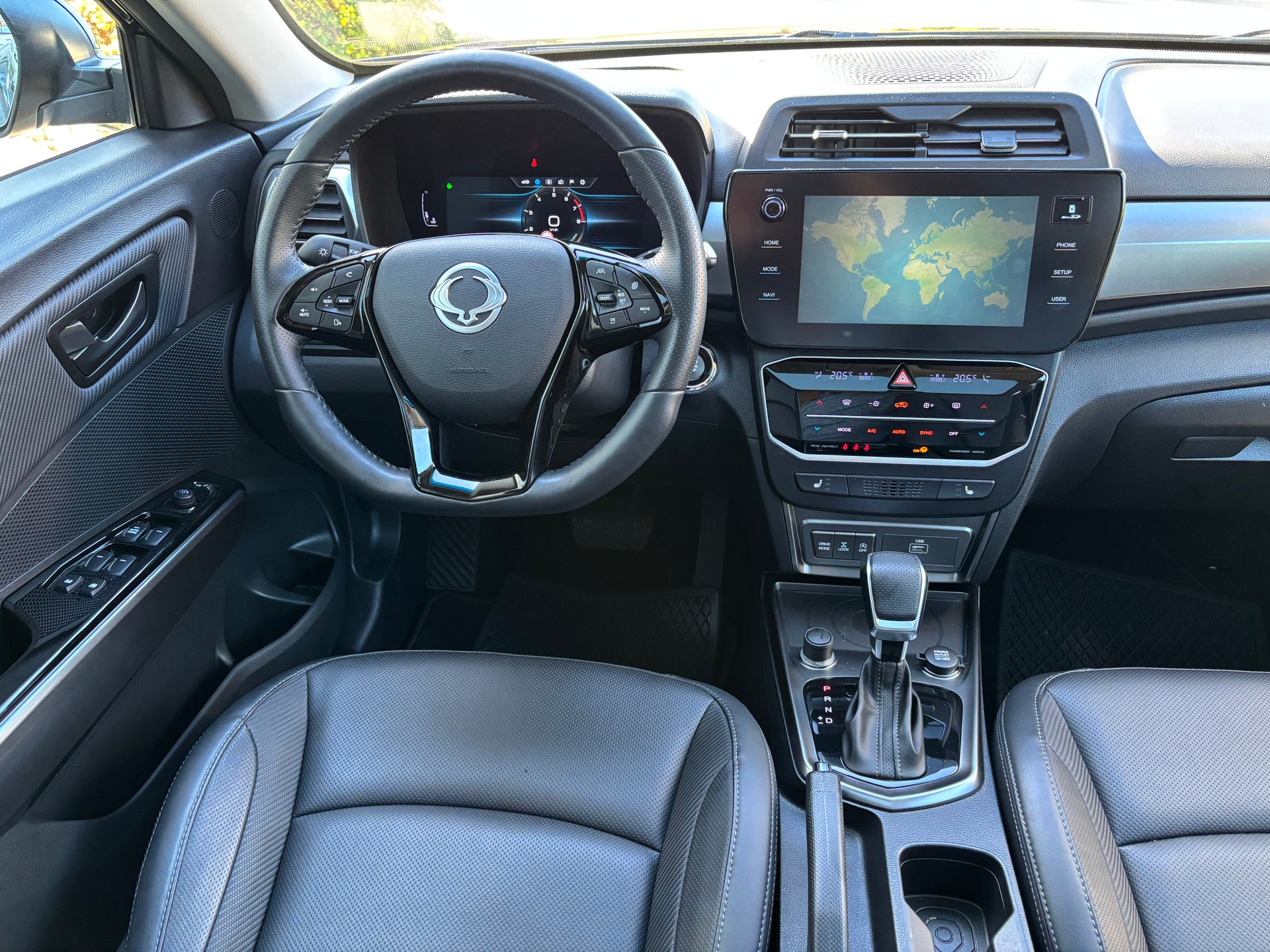 KGM-SsangYong Tivoli 1.5TGDI Tita 4WD Automat-image-6