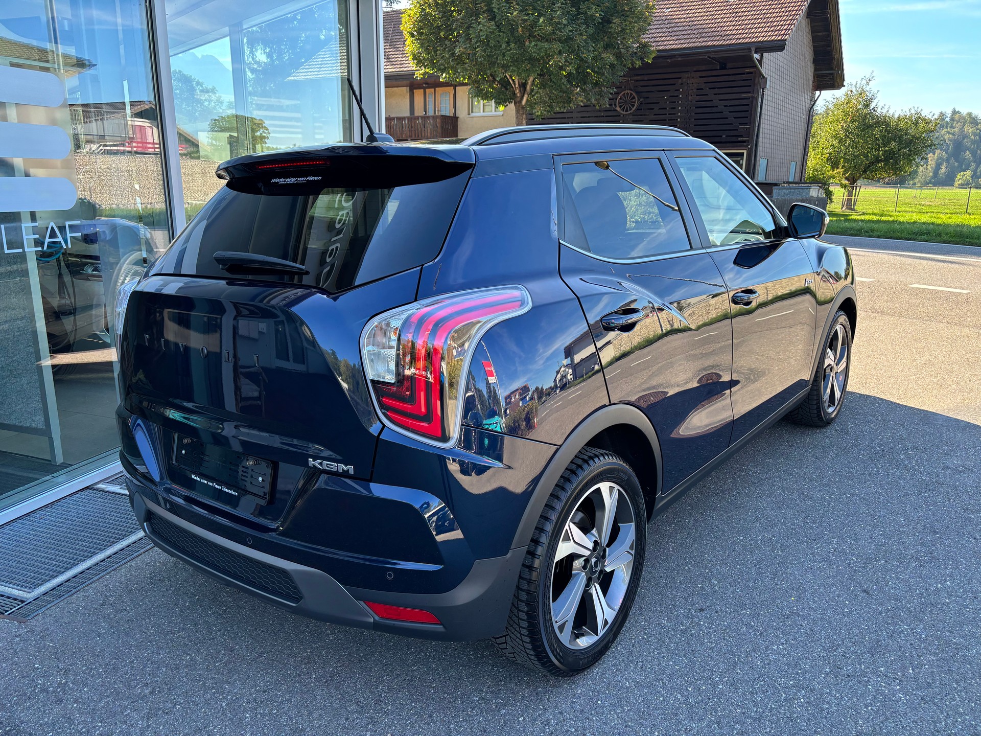 KGM-SsangYong Tivoli 1.5TGDI Tita 4WD Automat-image-3