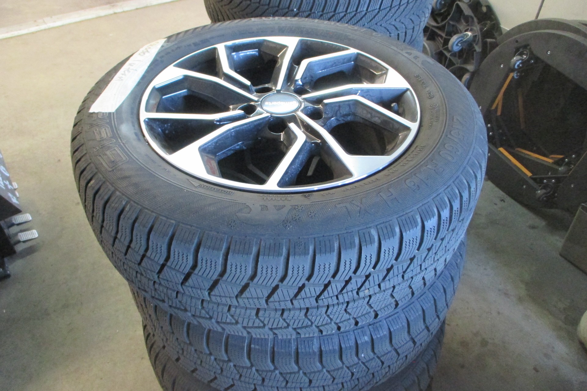 SKODA Karoq 2.0 TSI SportLine 4x4 DSG-image-14