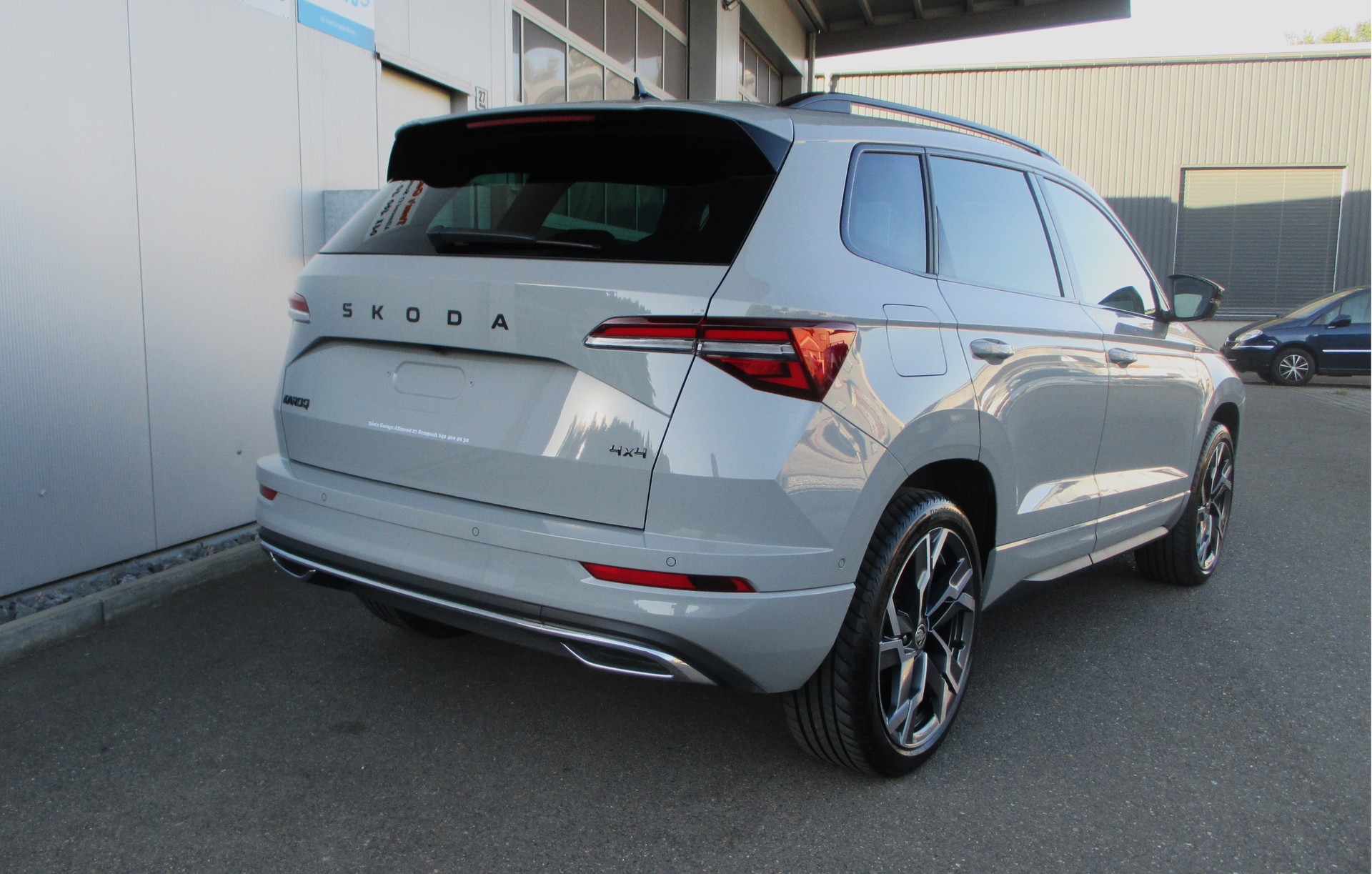 SKODA Karoq 2.0 TSI SportLine 4x4 DSG-image-2