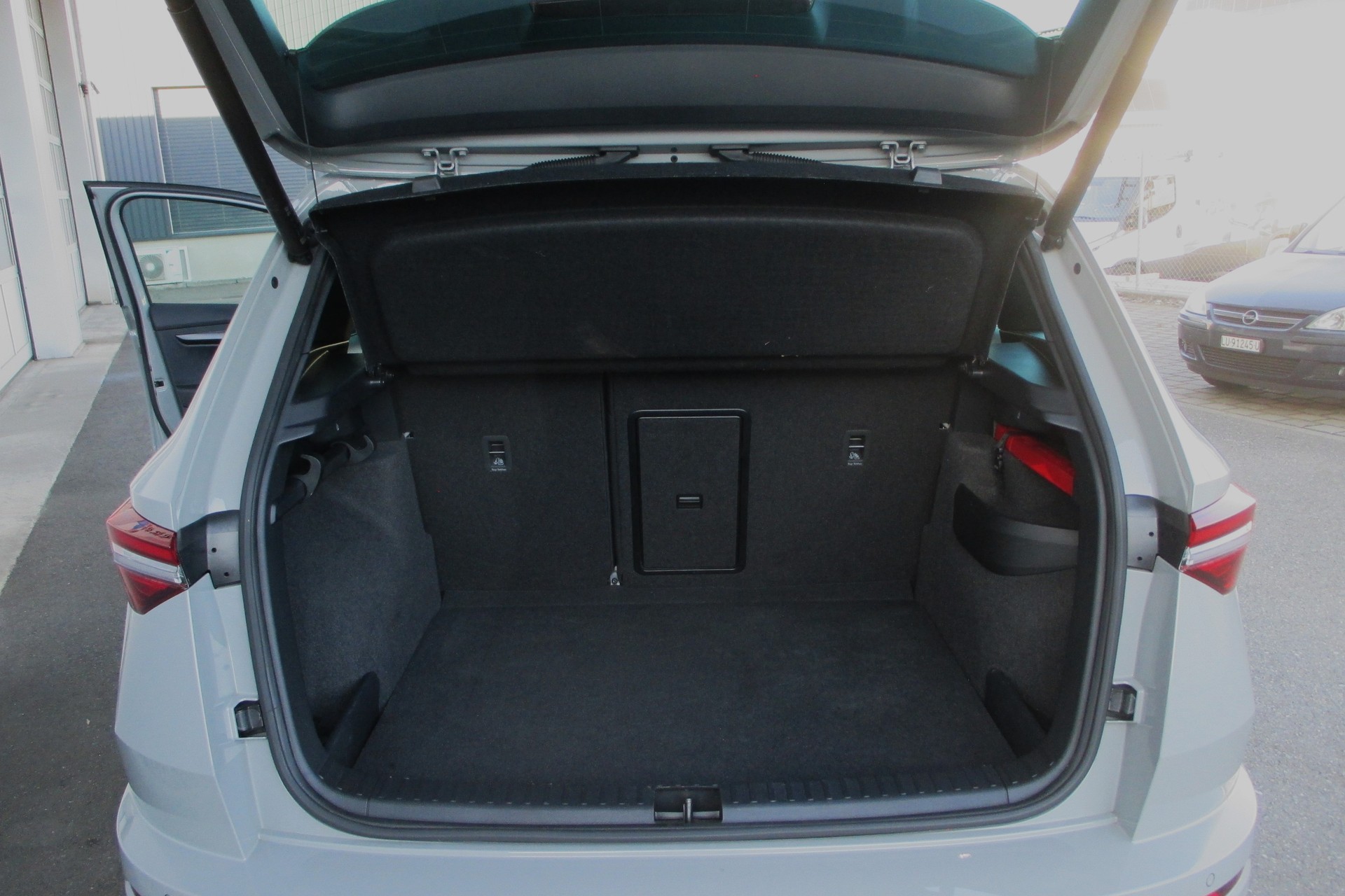 SKODA Karoq 2.0 TSI SportLine 4x4 DSG-image-3
