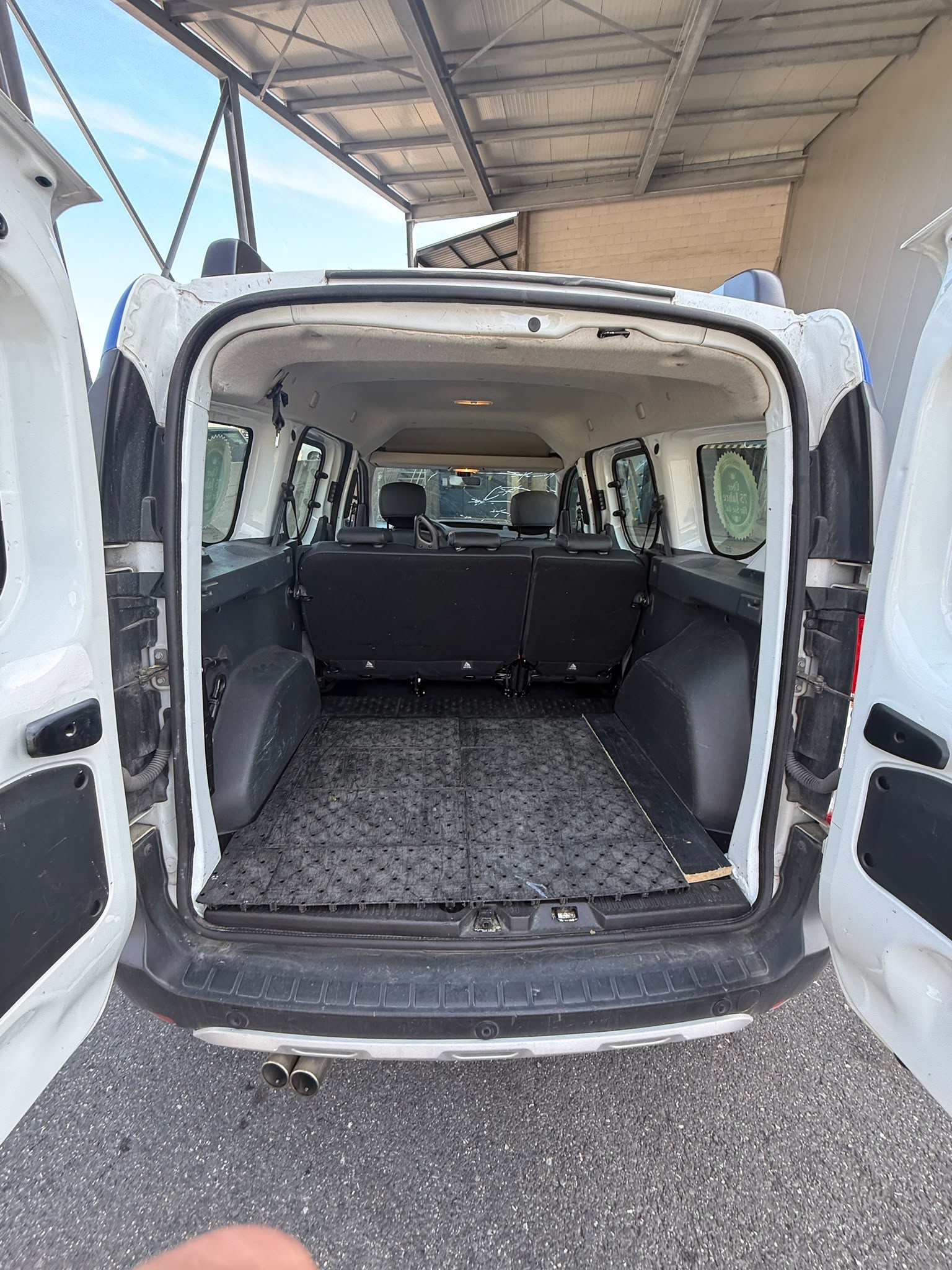 DACIA Dokker 1.5 dCi Stepway-image-9