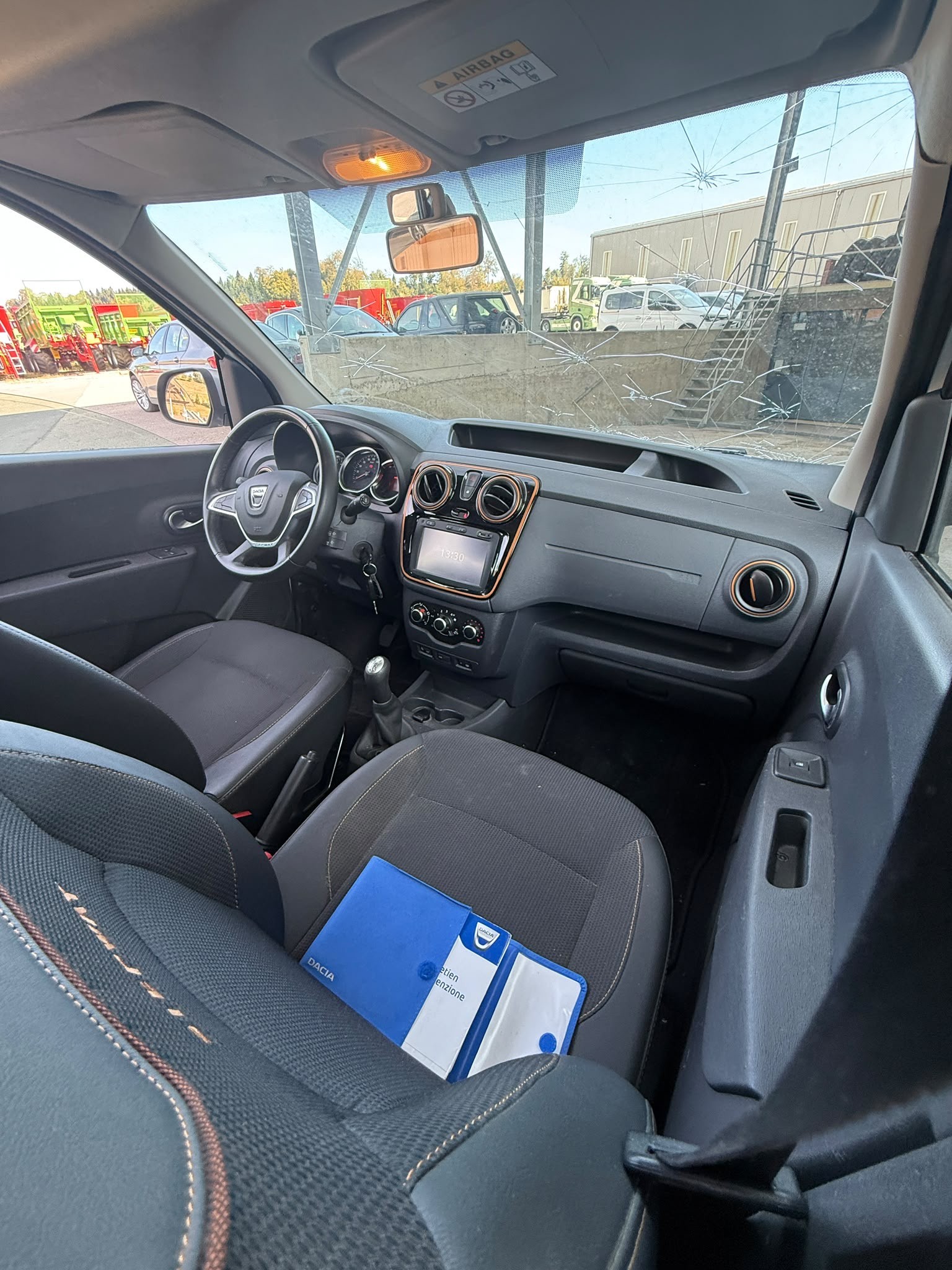 DACIA Dokker 1.5 dCi Stepway-image-8