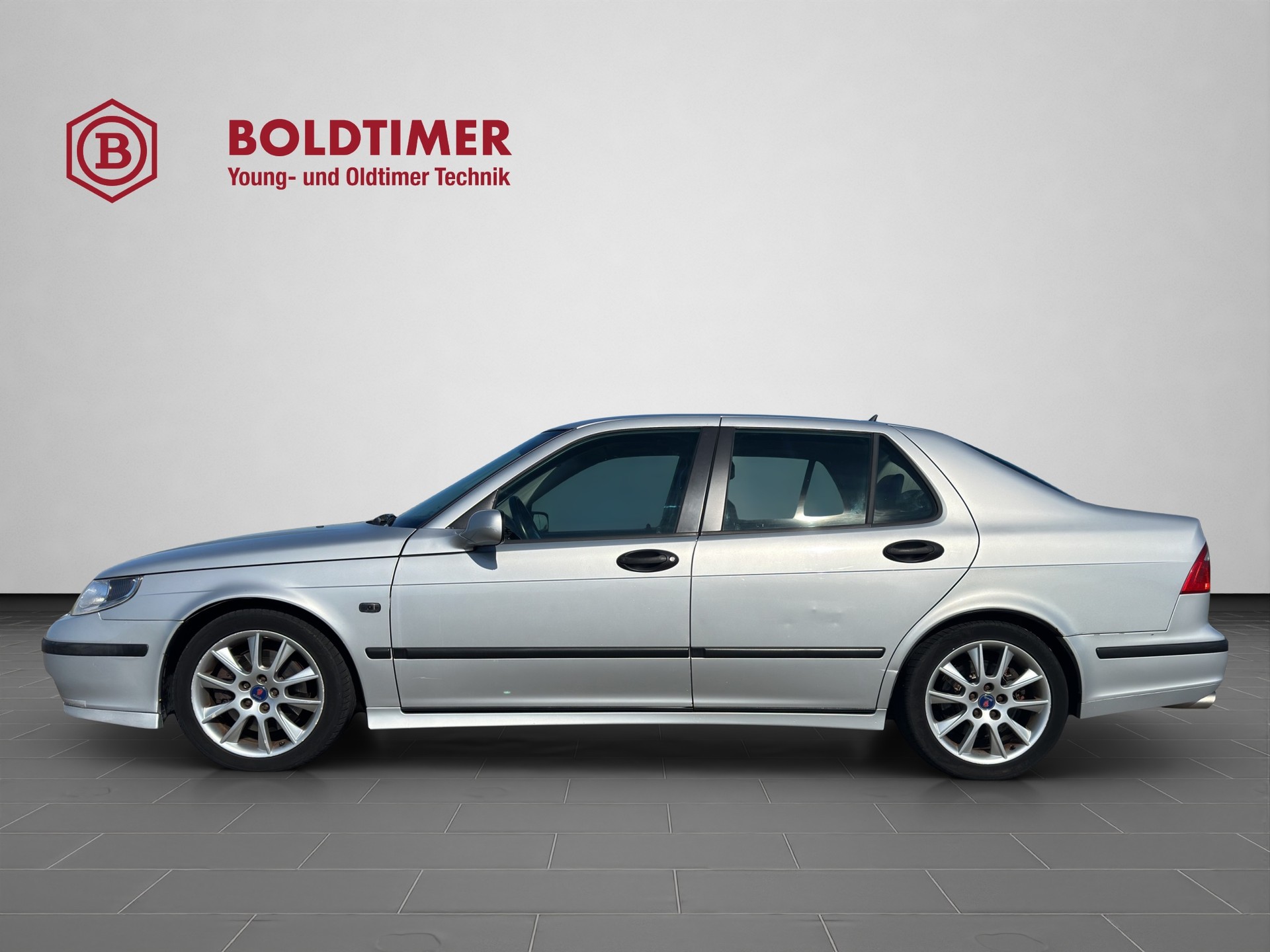 SAAB 9-5 2.3T Aero-image-2