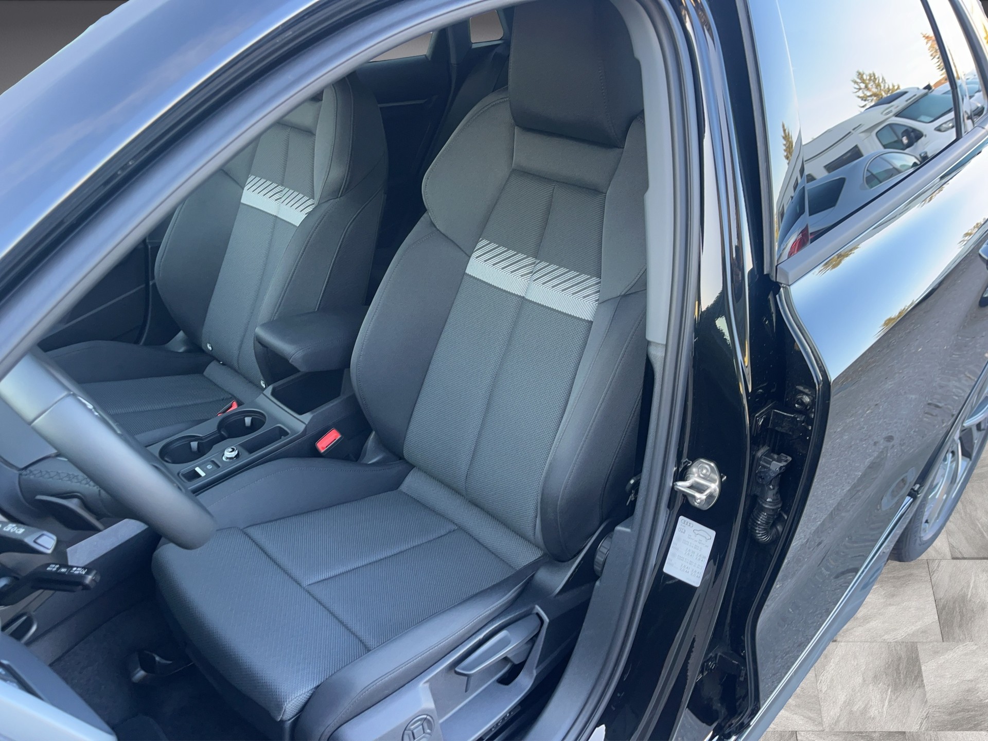AUDI A3 allstreet TFSI e 150 kW S tronic *Standklima/Heizung, AHK, SONOS, Head up, Audi Garantie bis 02.2031, NP Fr. 68'020.-*-image-8