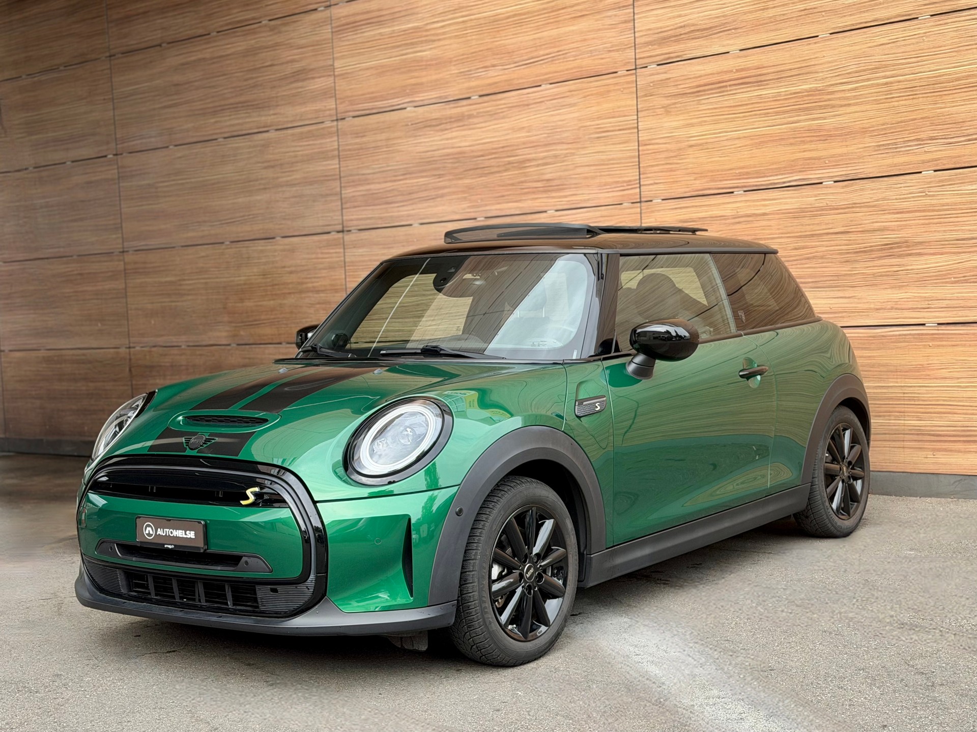 MINI Cooper SE - Panoramadach - 8-fach Alu - Harman-Kardon - Fahrassistenz Plus --image-0
