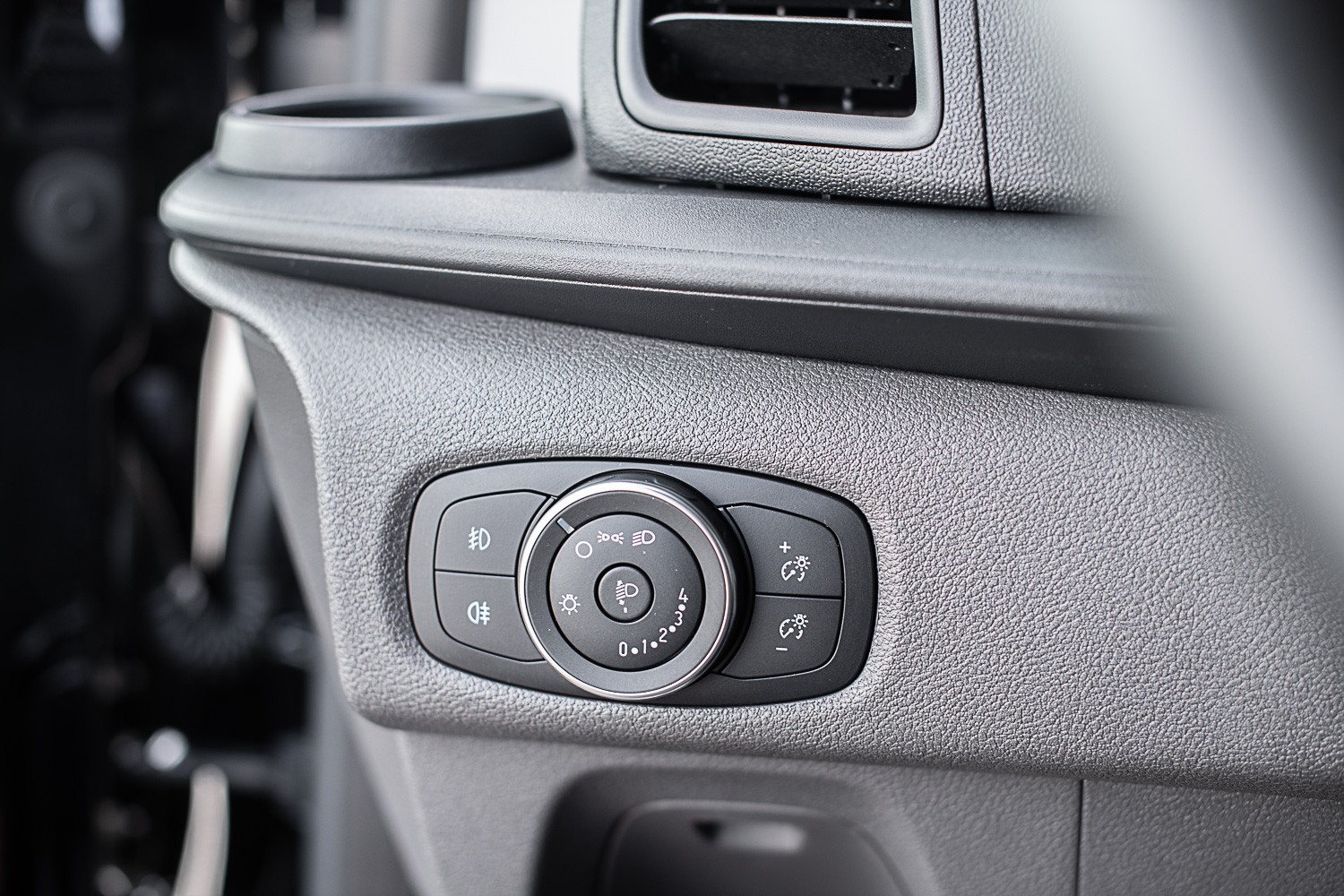 FORD Transit Custom 320L2H1 Trend A-image-14