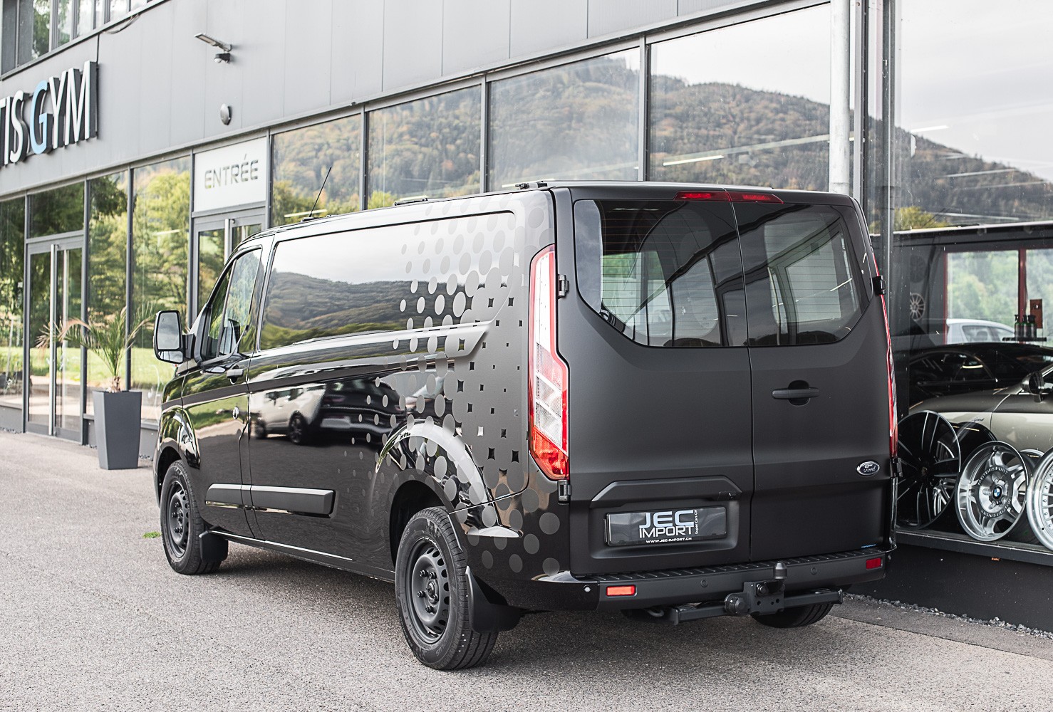 FORD Transit Custom 320L2H1 Trend A-image-3