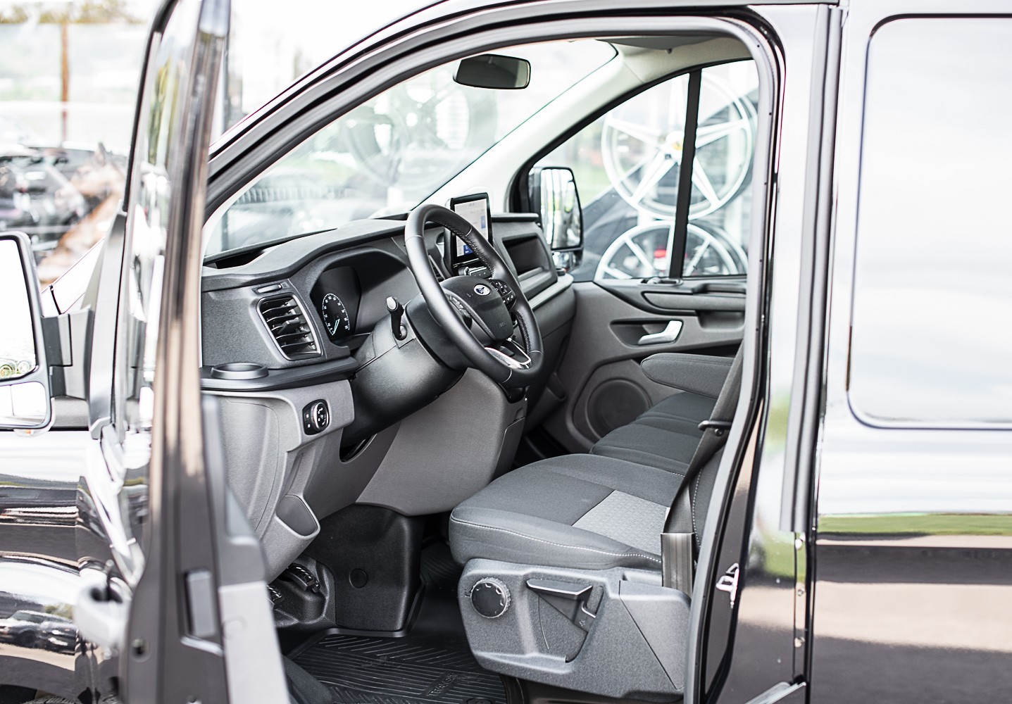 FORD Transit Custom 320L2H1 Trend A-image-7