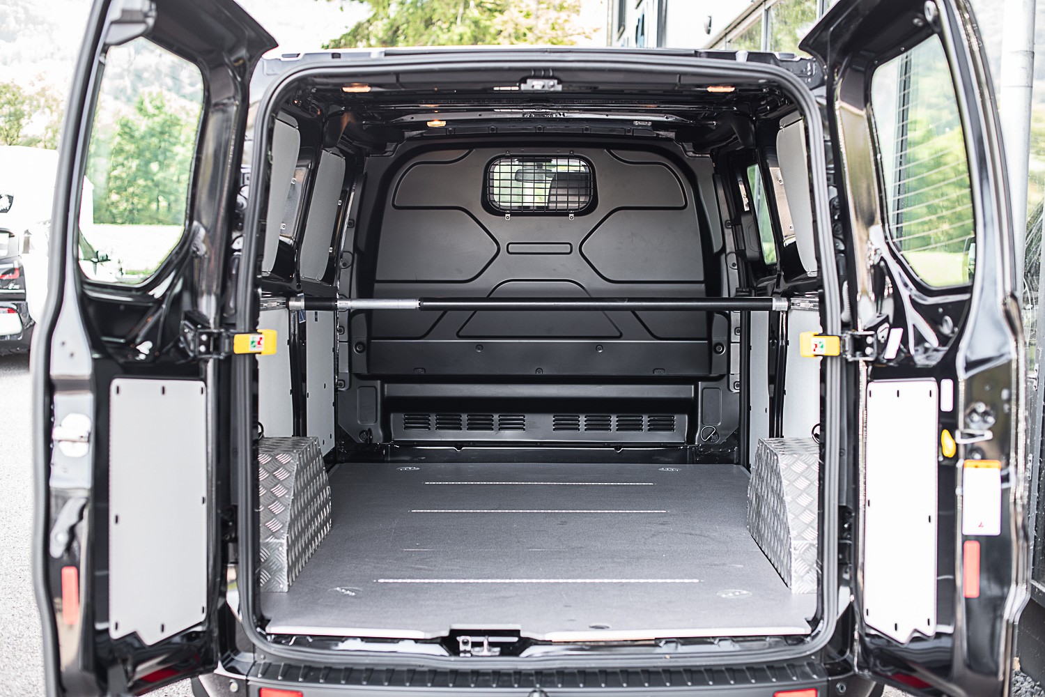 FORD Transit Custom 320L2H1 Trend A-image-6