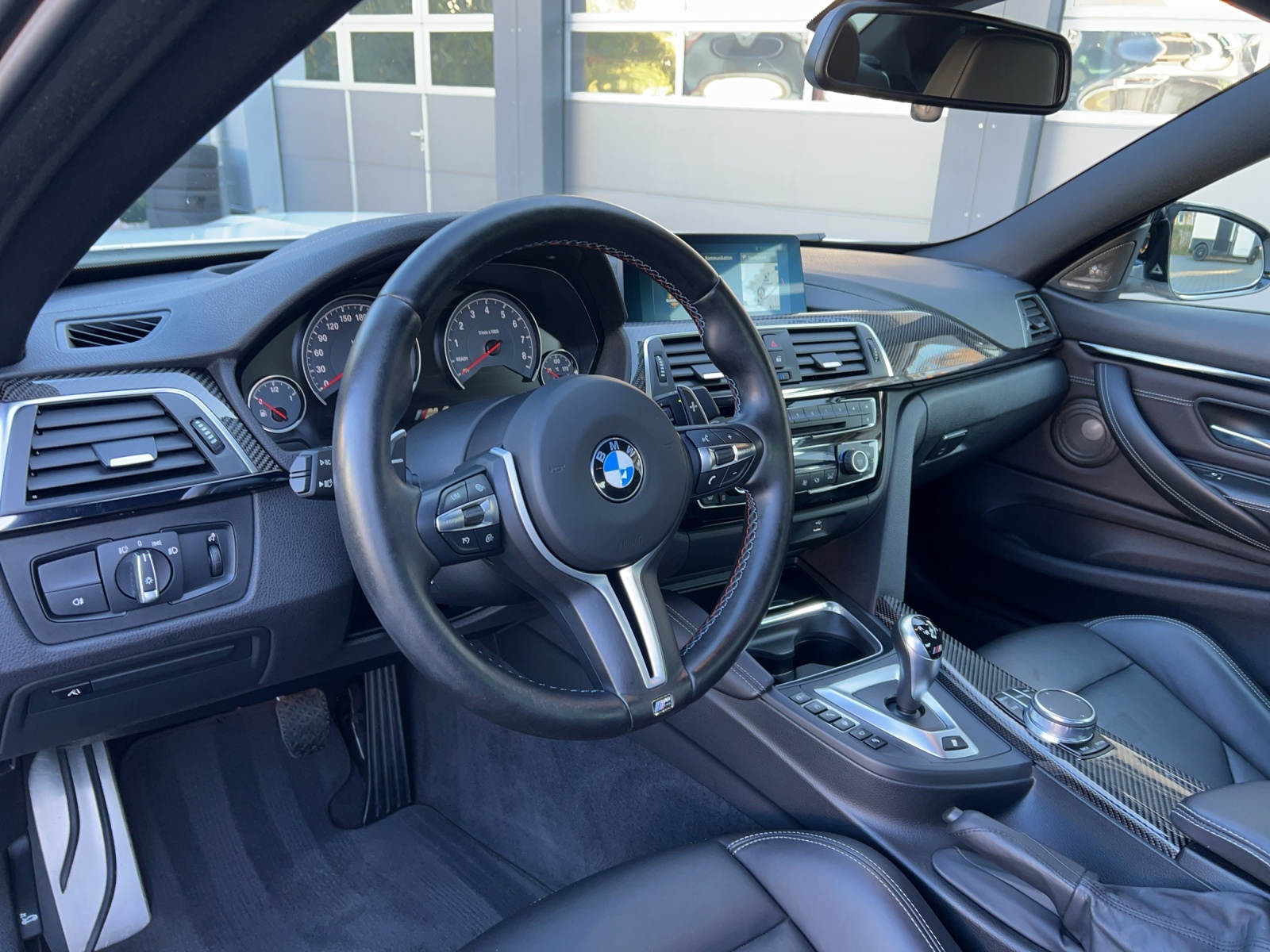 BMW M4 Coupé Competition DKG-image-11