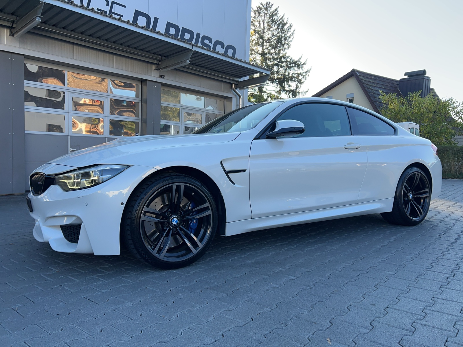 BMW M4 Coupé Competition DKG-image-16