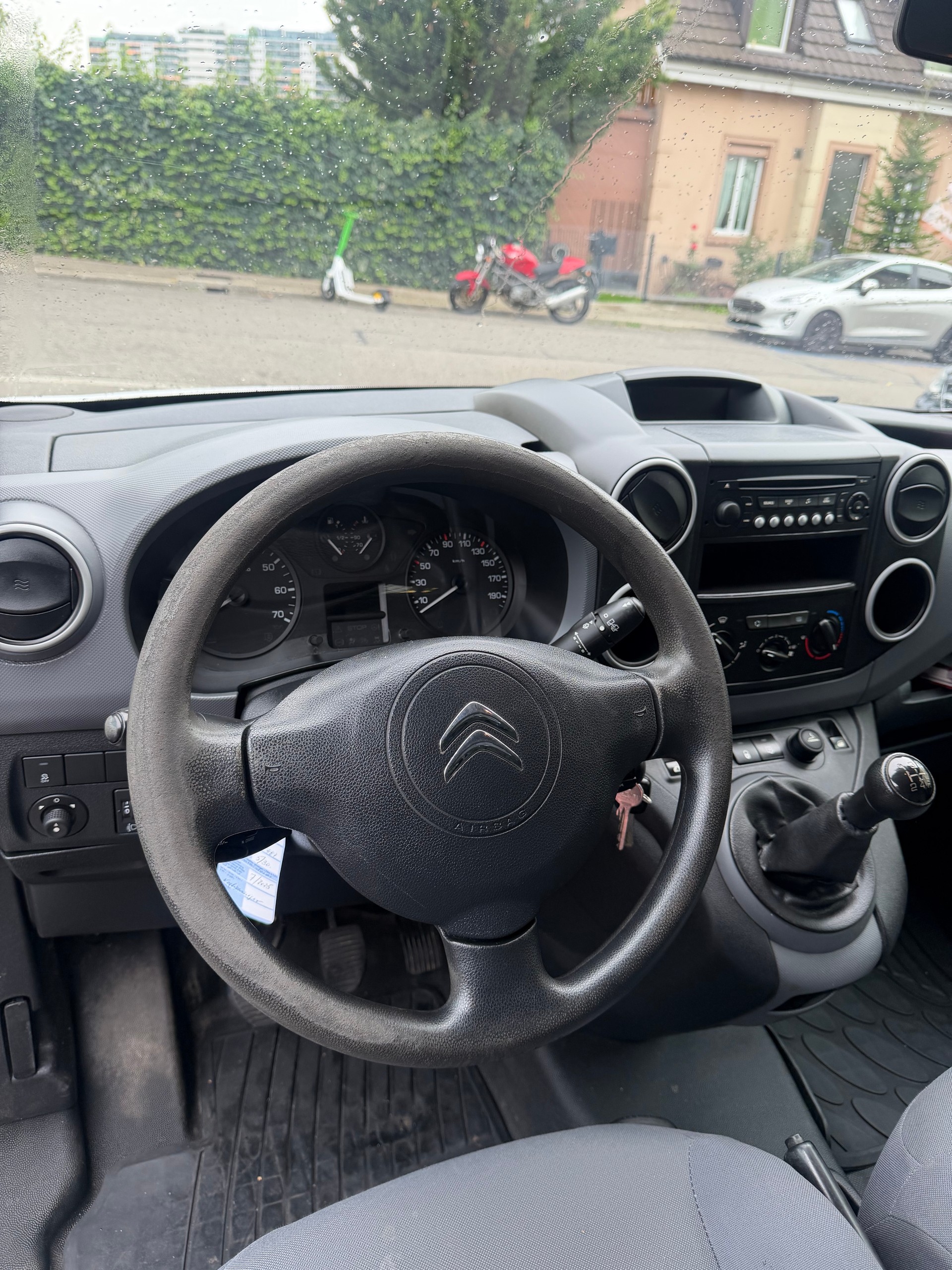 CITROEN Berlingo 1.6 HDi 90 Business-image-9