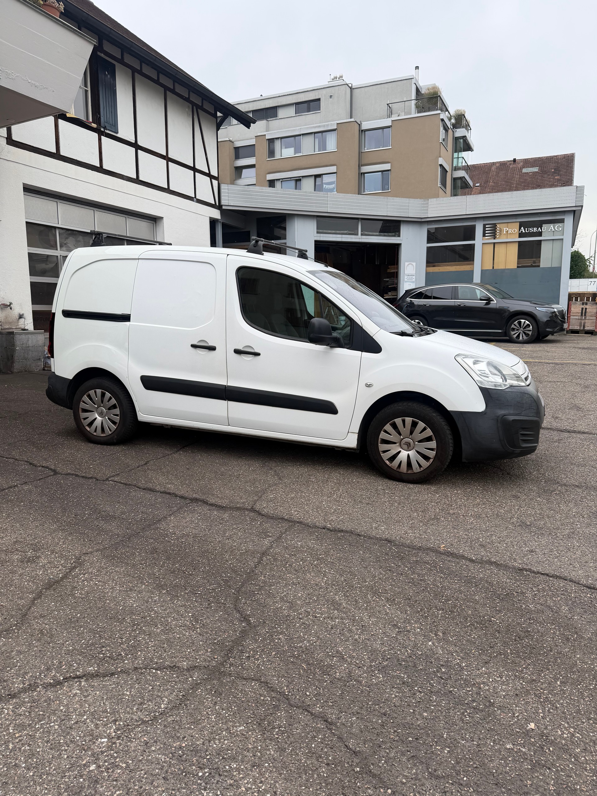 CITROEN Berlingo 1.6 HDi 90 Business-image-3
