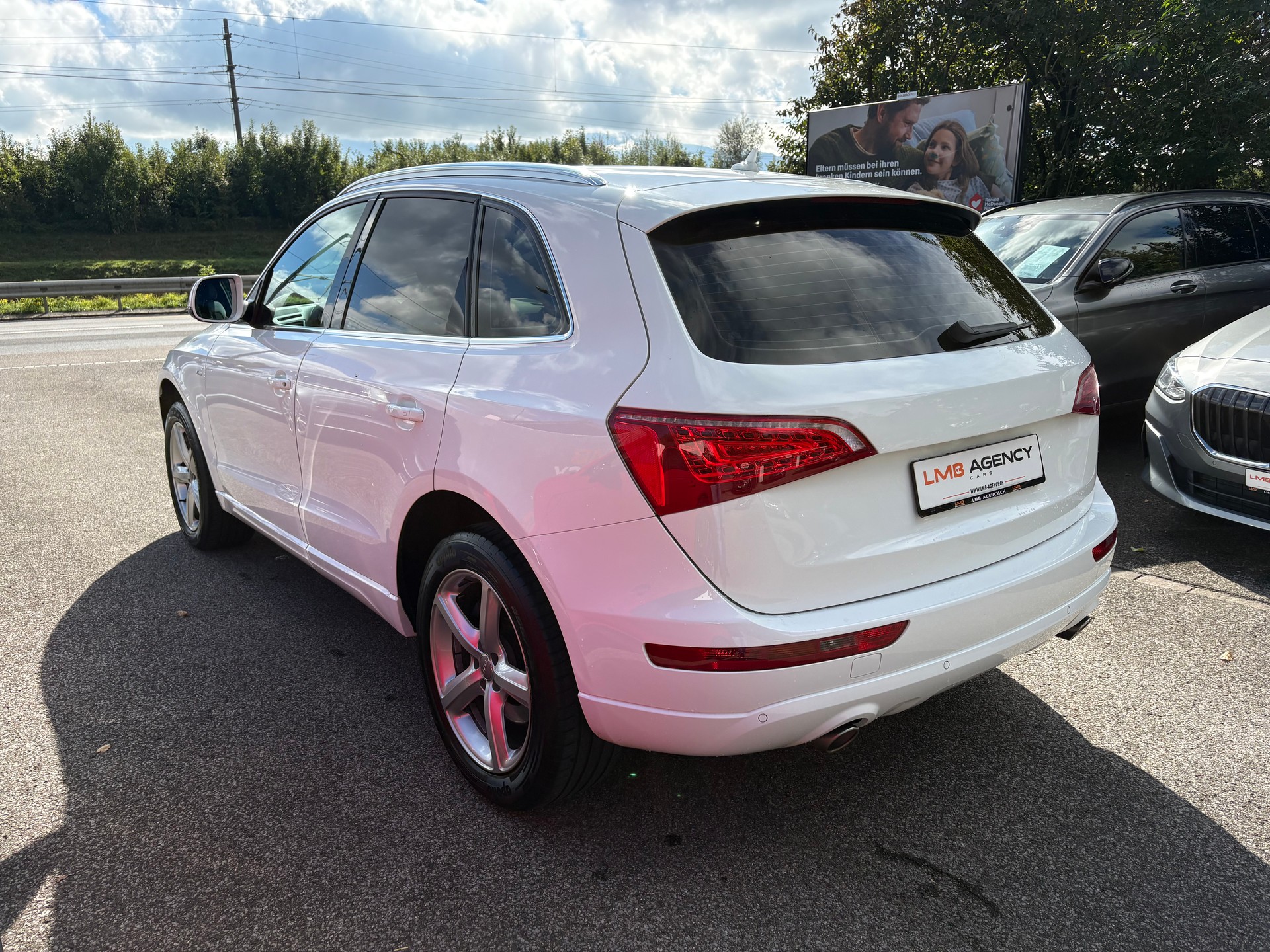 AUDI Q5 3.0 TDI quattro S-tronic S-Line-image-5